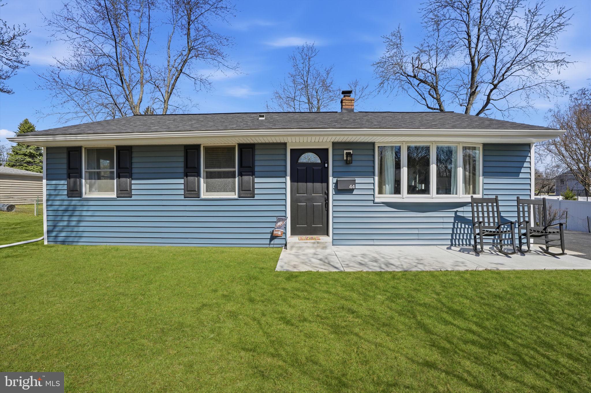 HAMPTON HILLS - Residential