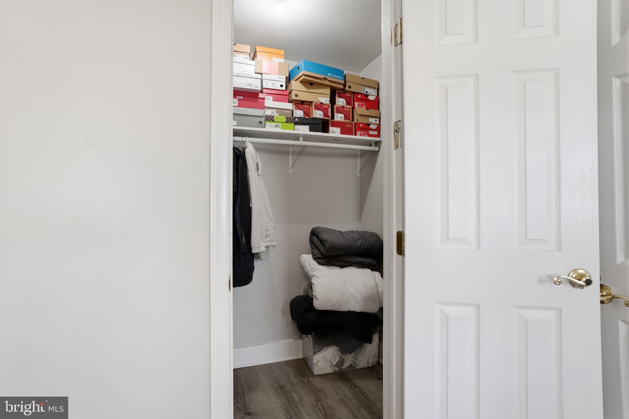 HAMPTON HILLS - Residential