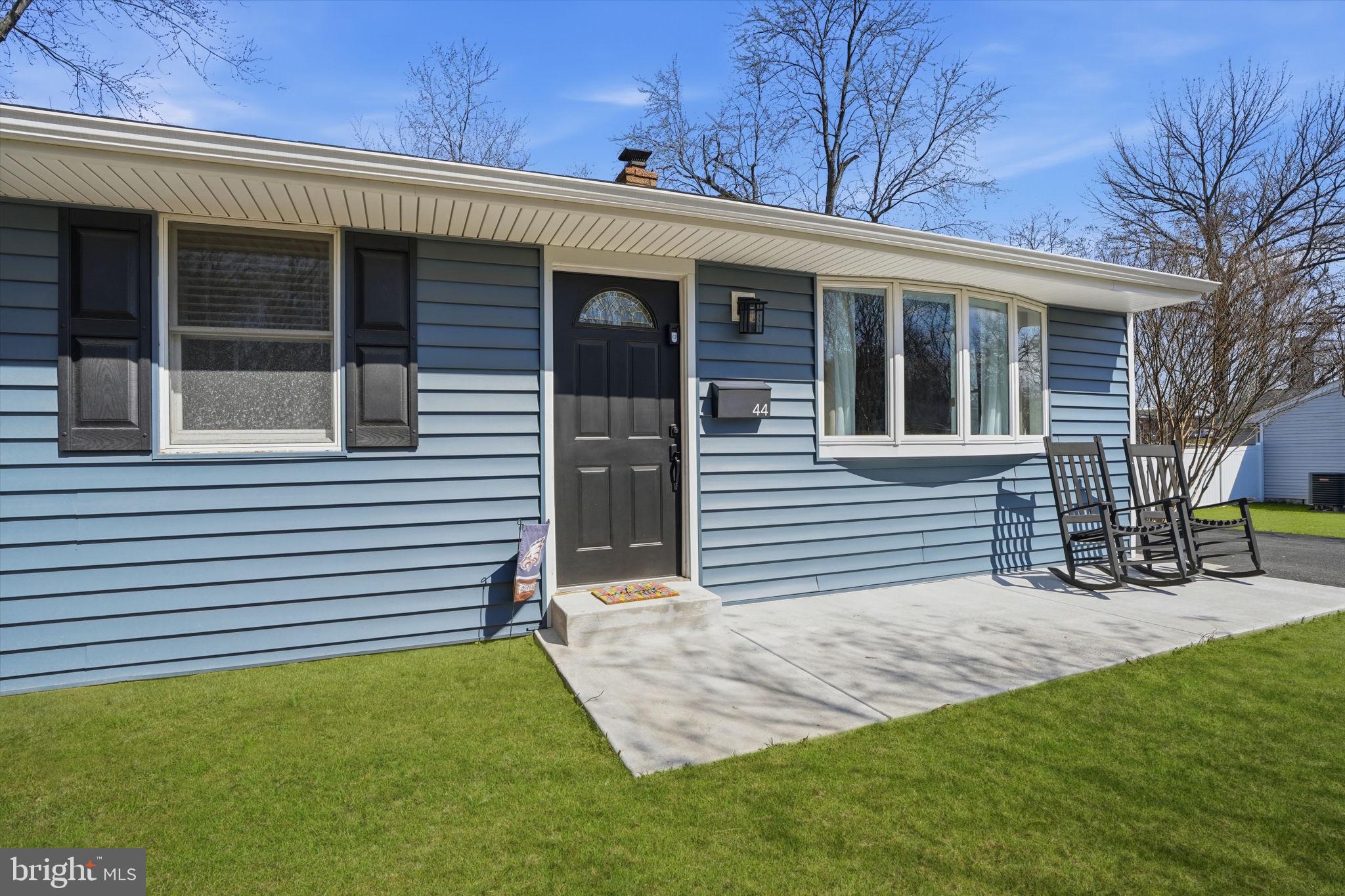 HAMPTON HILLS - Residential