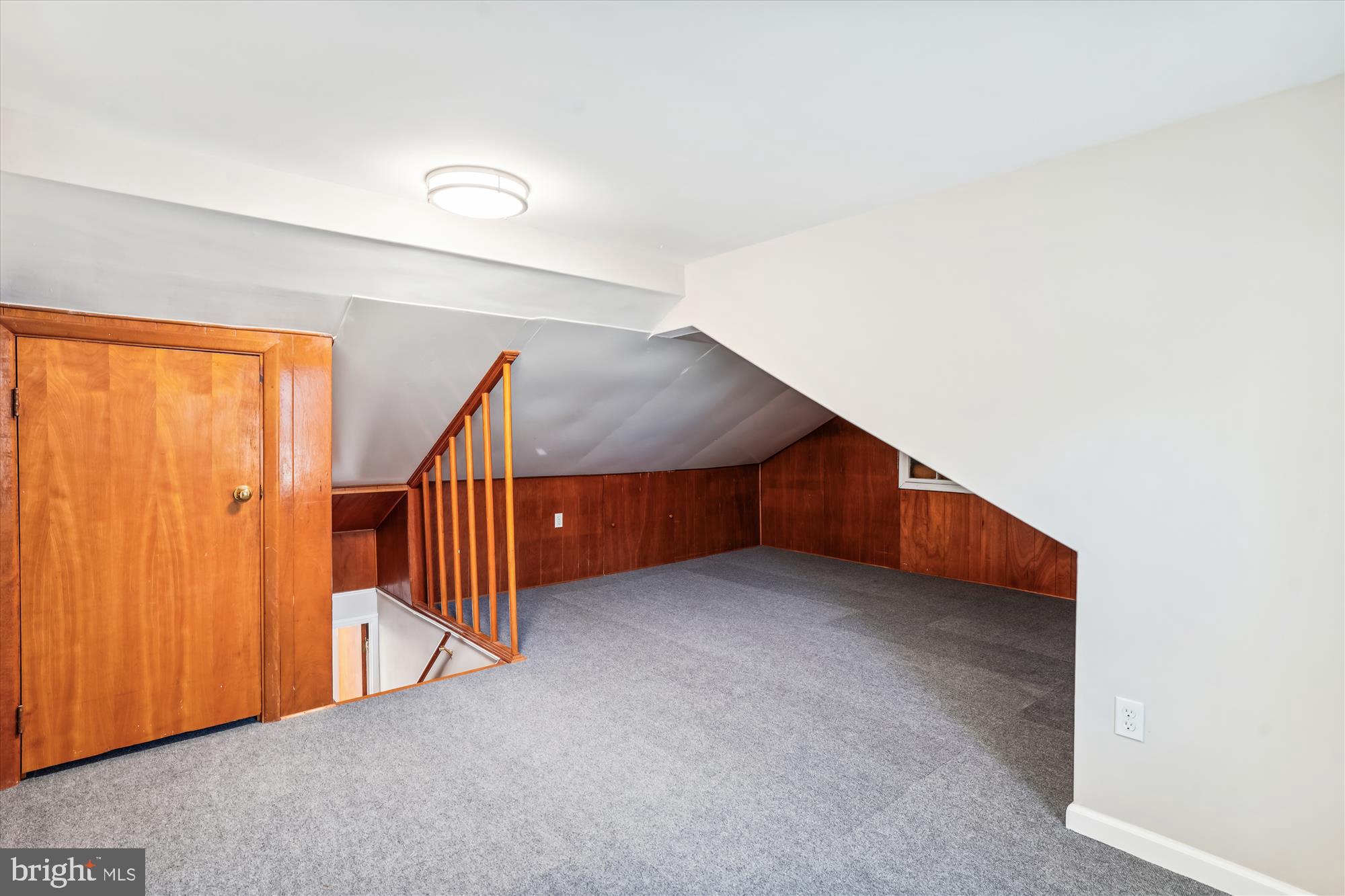 OAKLAND TERRACE - Residential