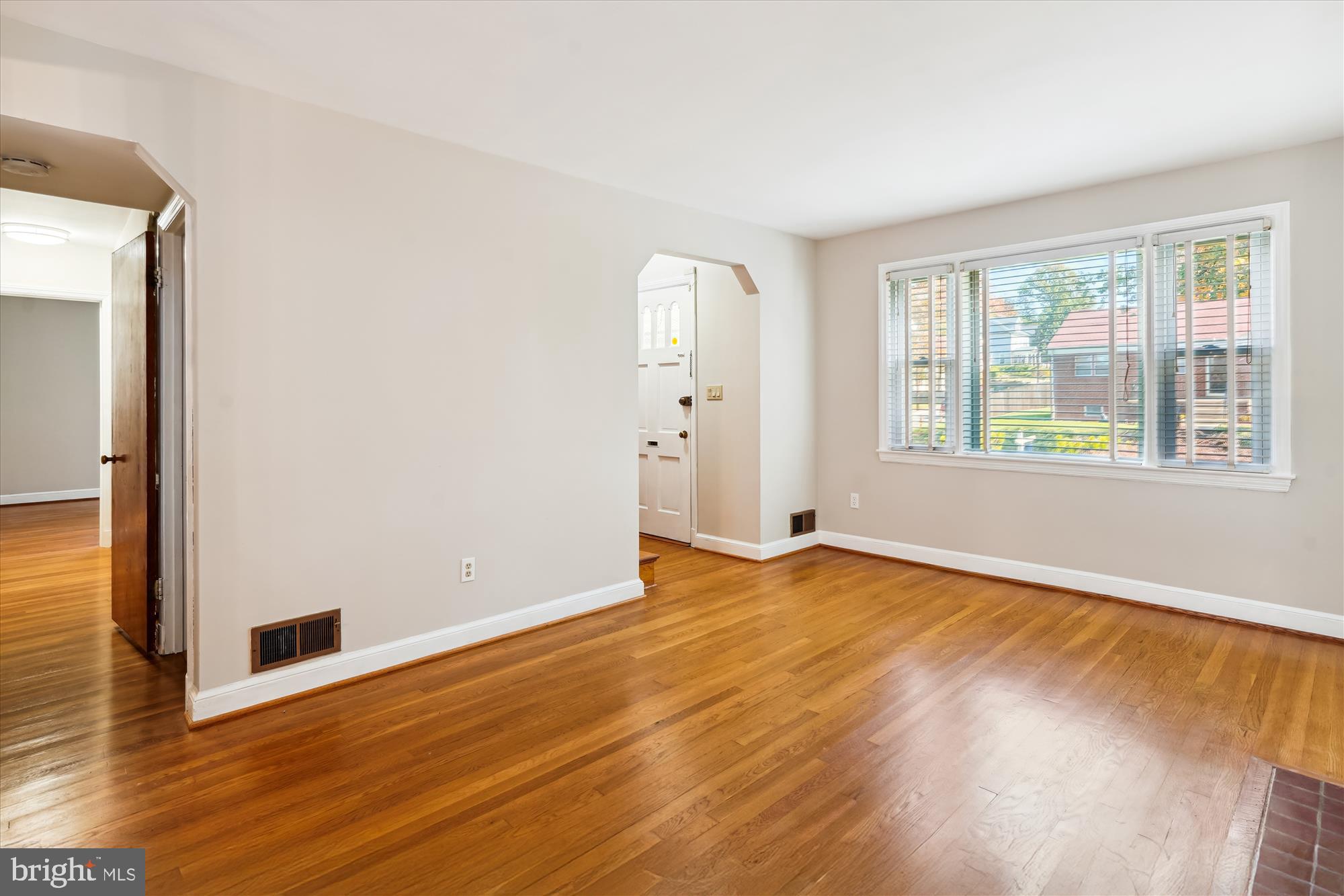 OAKLAND TERRACE - Residential