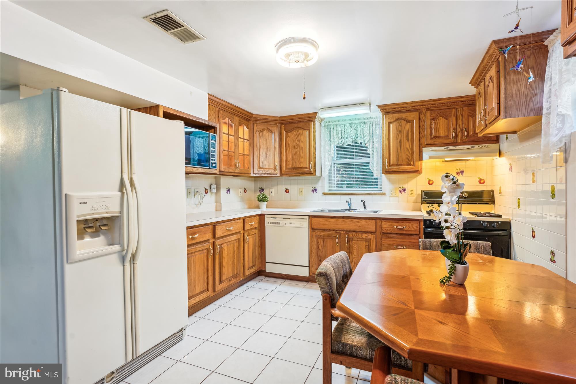 OAKLAND TERRACE - Residential