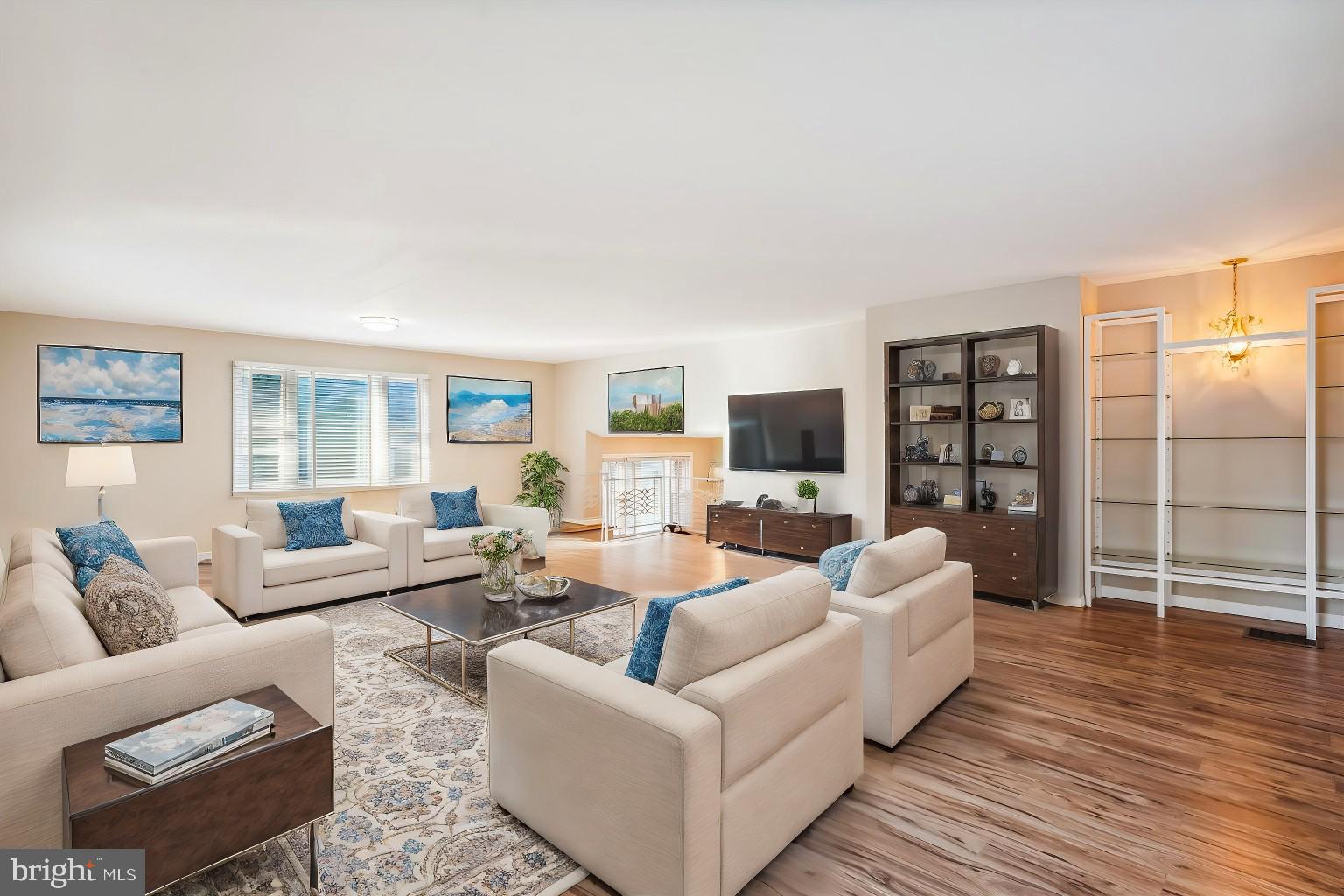 OAKLAND TERRACE - Residential