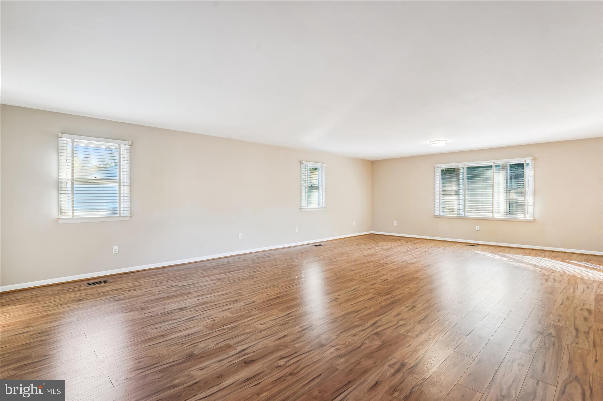 OAKLAND TERRACE - Residential