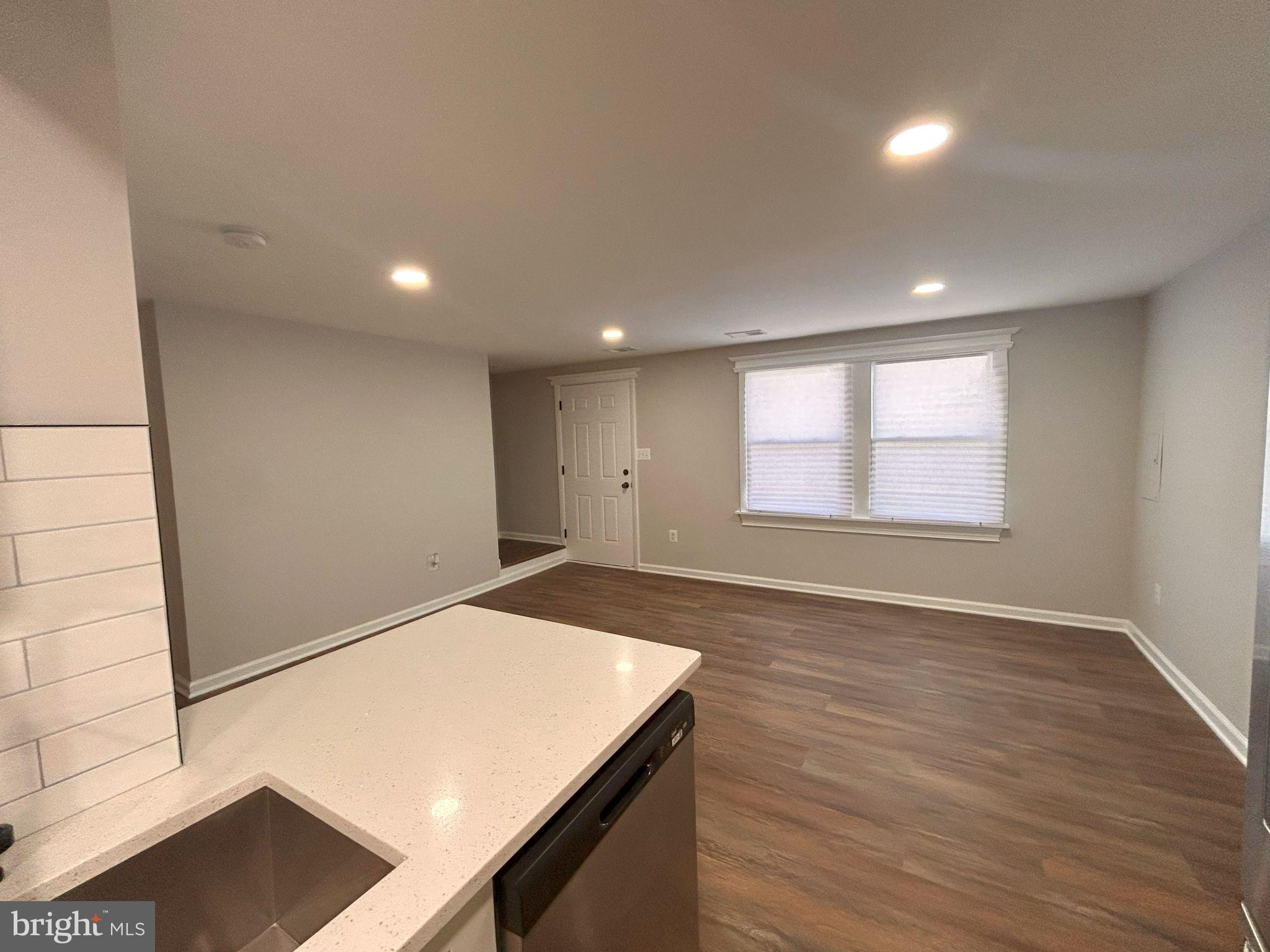 WINDMILL SQUARE - Residential Lease