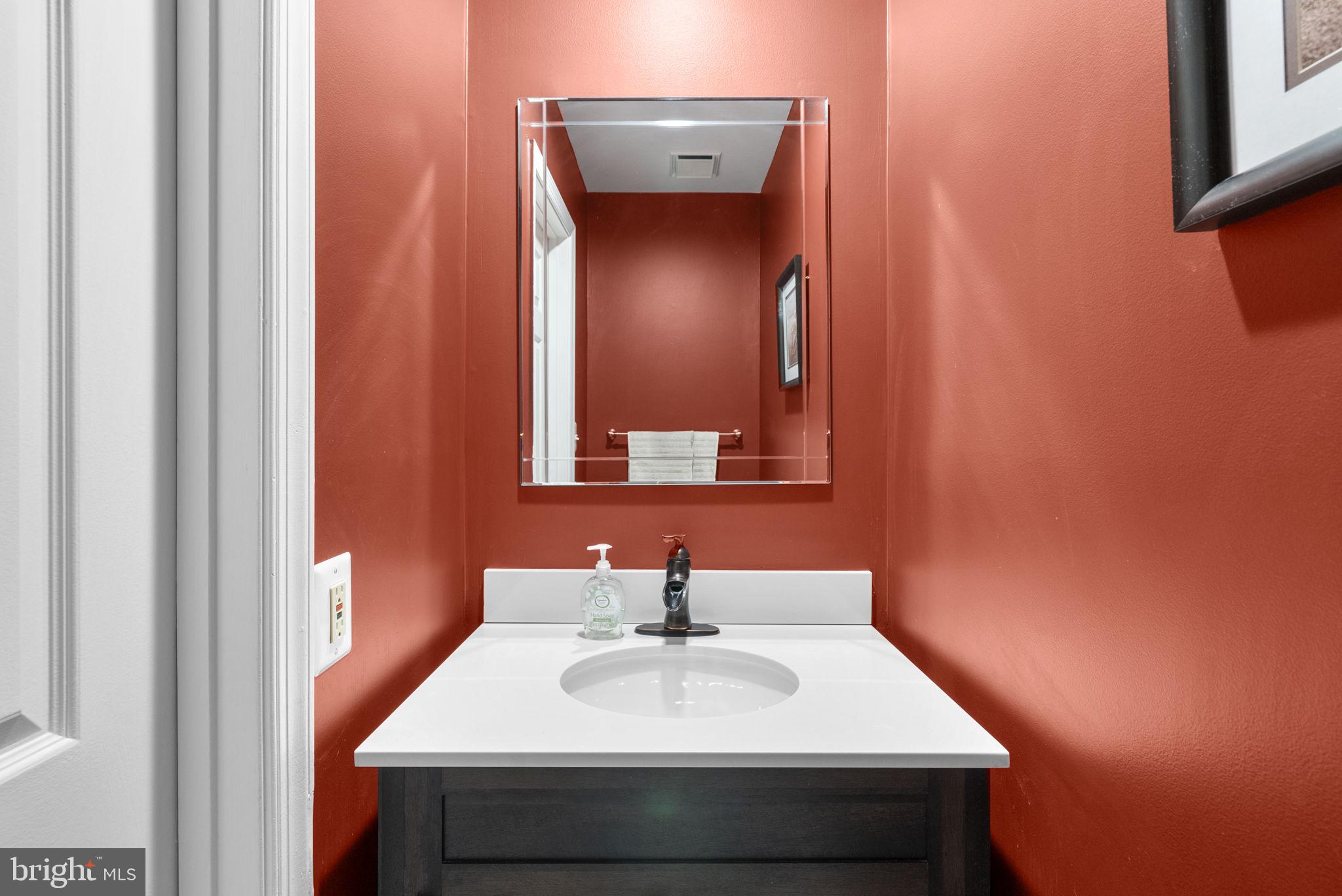 HOLLY POINTE - Residential