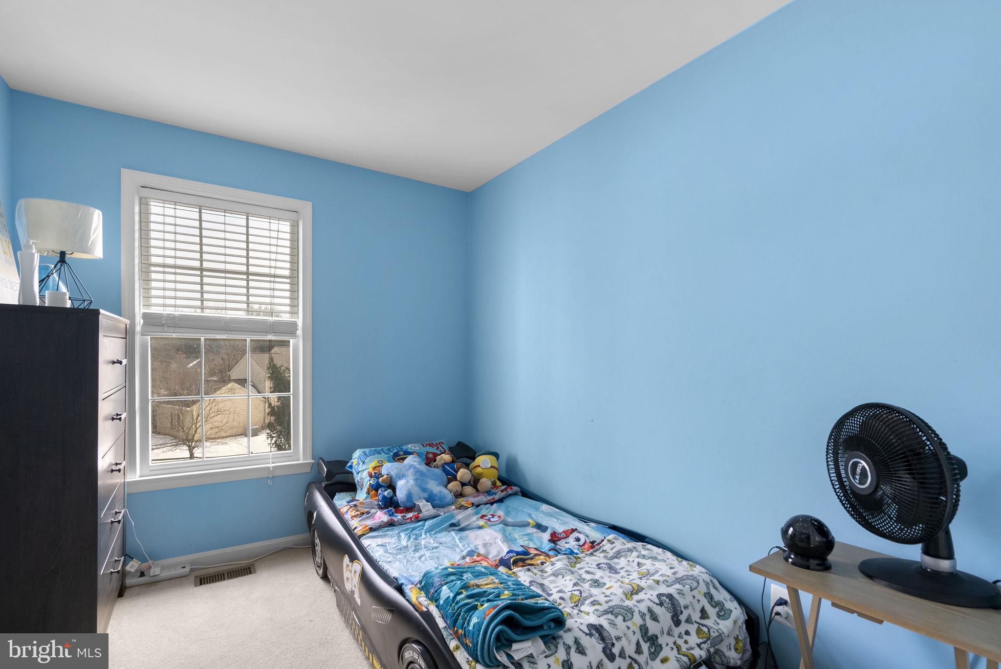 HOLLY POINTE - Residential