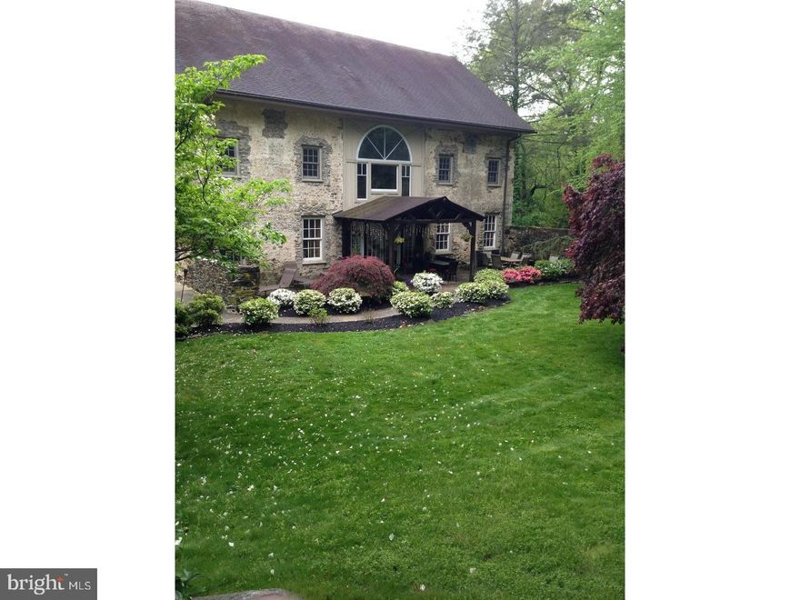 Beautifully renovated farmhouse located in award-winning Radnor School District in  Sturbridge Development community. This 5-bedroom, 4.1-bathroom house offers a perfect blend of historic charm and modern luxury.
Set in a private location, yet convenient to major highways, airport, Philadelphia, and other locations. 
No short term lease, seeking 2 years plus. No smoking on premises.