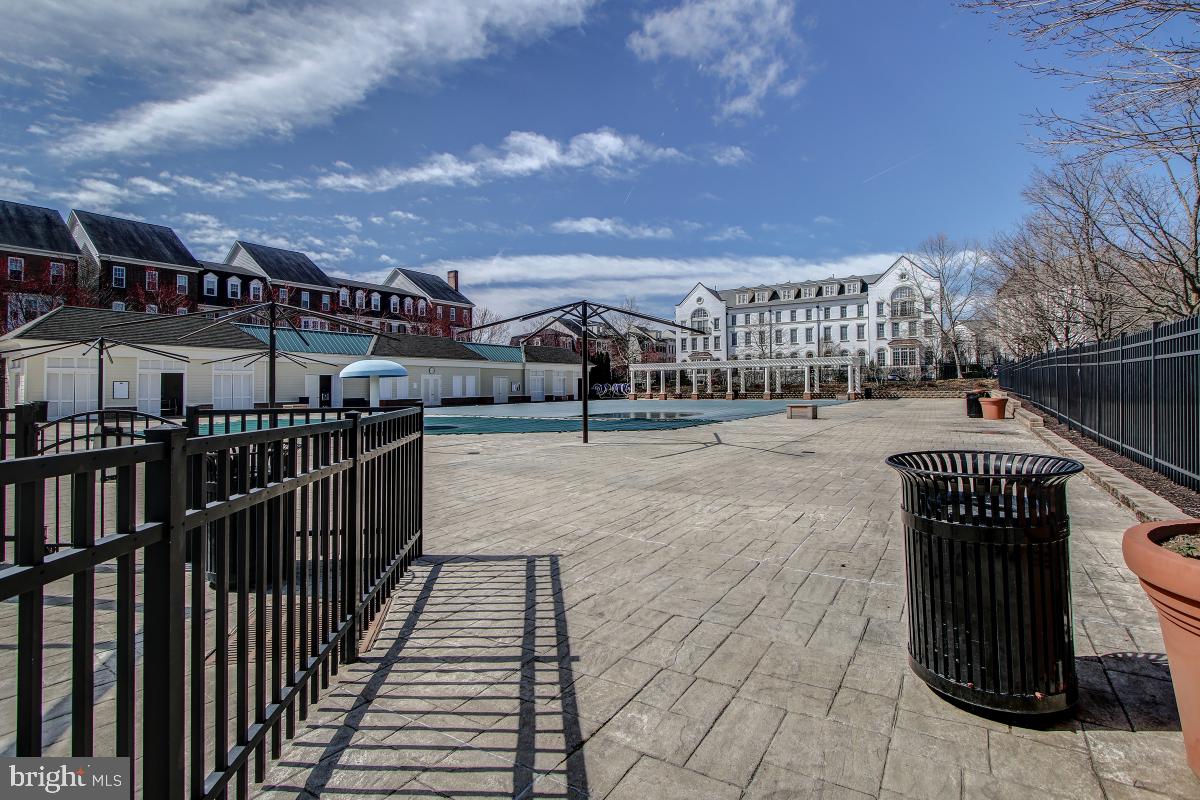 MAPLE LAWN FARMS - Residential