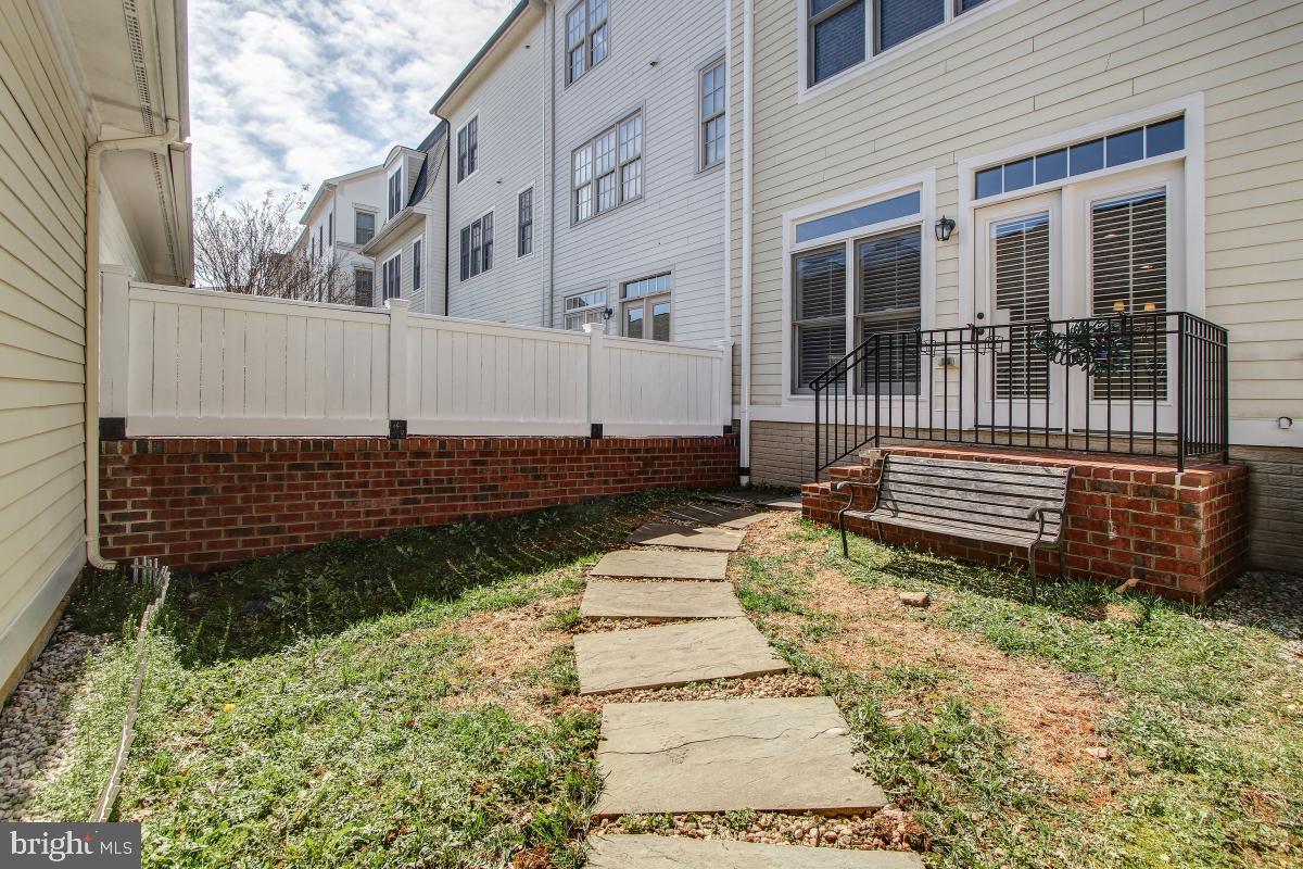 MAPLE LAWN FARMS - Residential