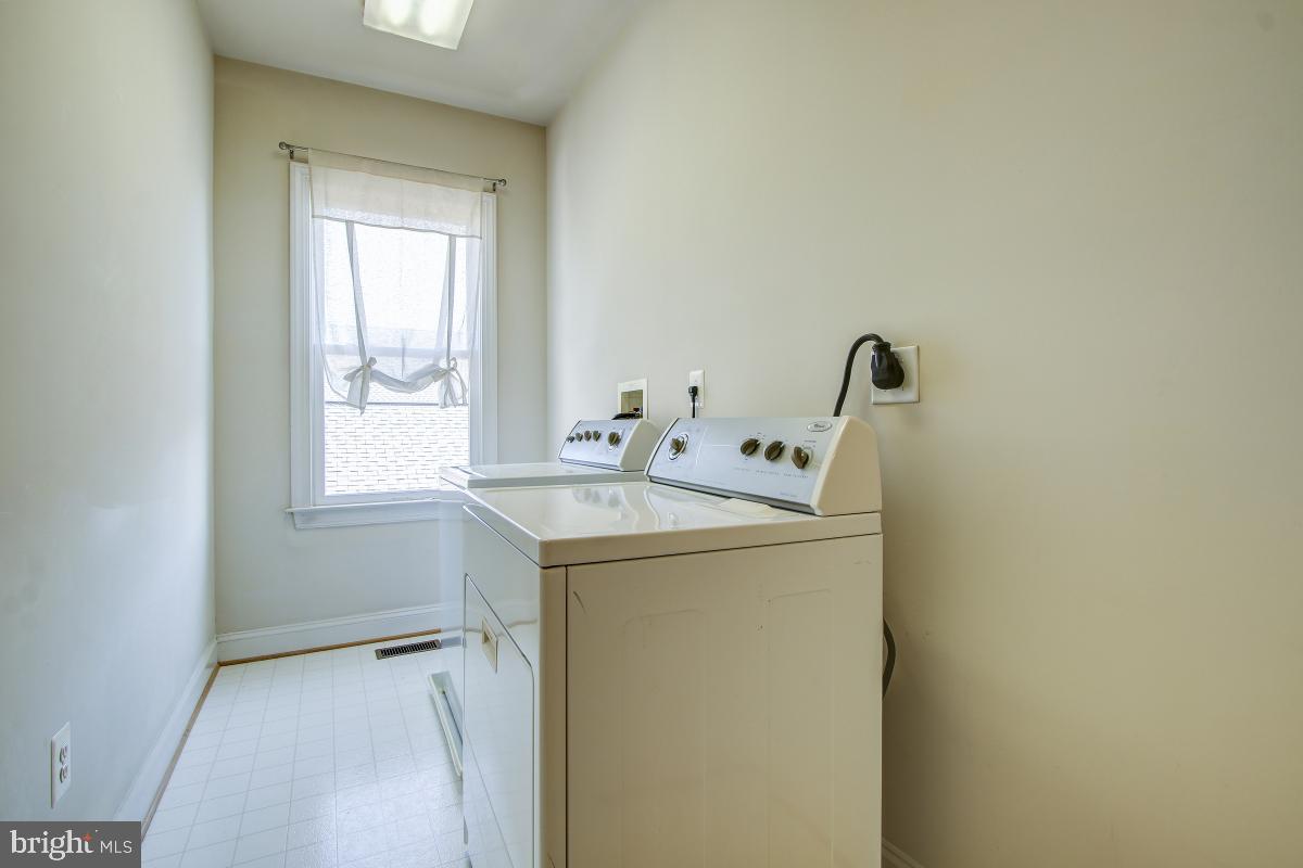 MAPLE LAWN FARMS - Residential