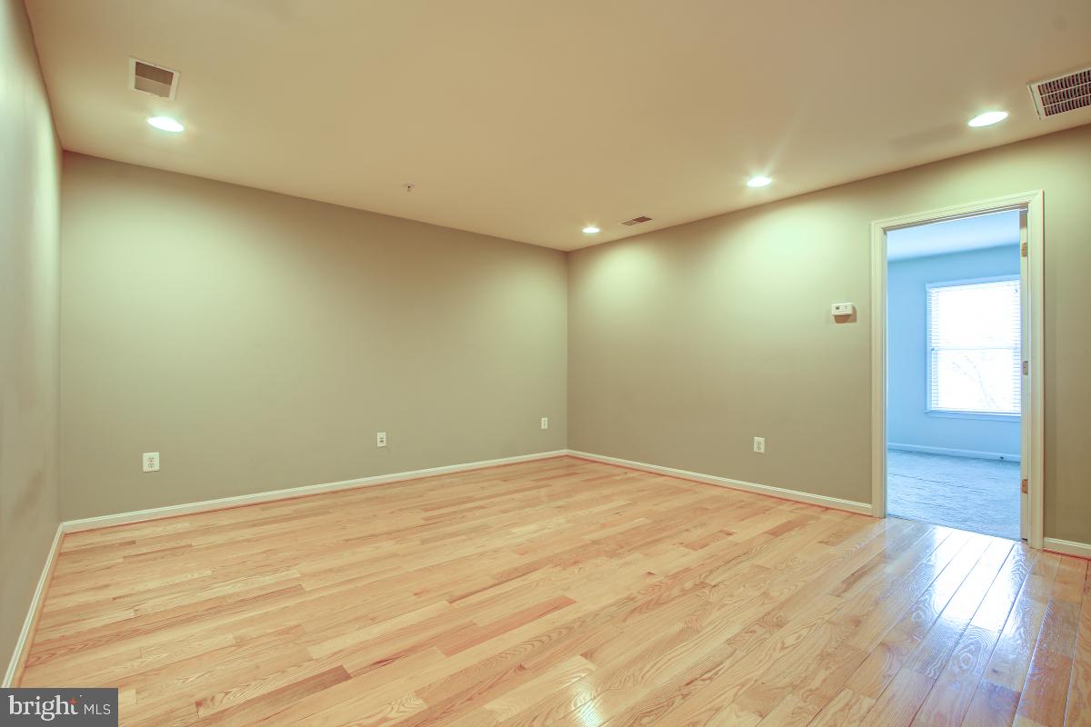 MAPLE LAWN FARMS - Residential