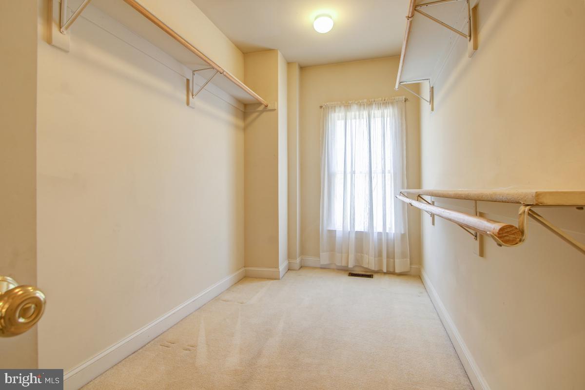 MAPLE LAWN FARMS - Residential