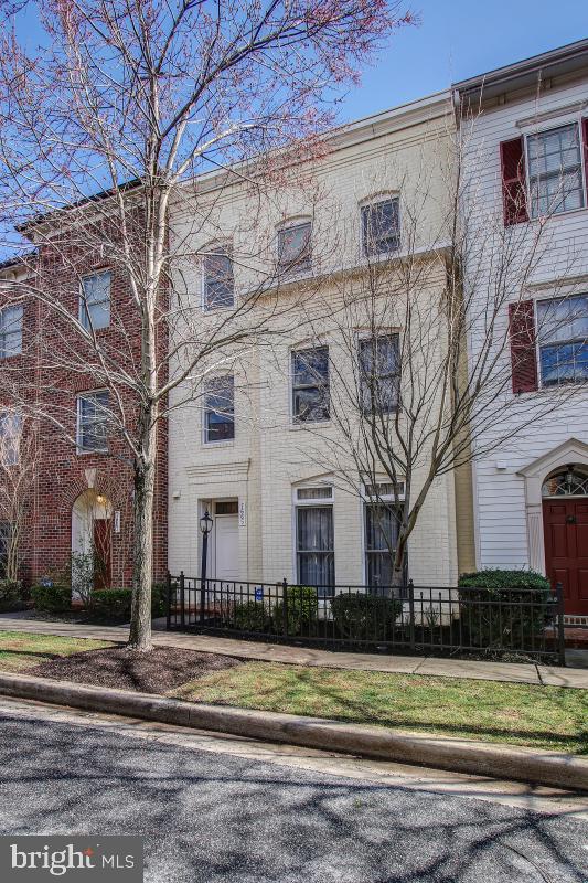 MAPLE LAWN FARMS - Residential