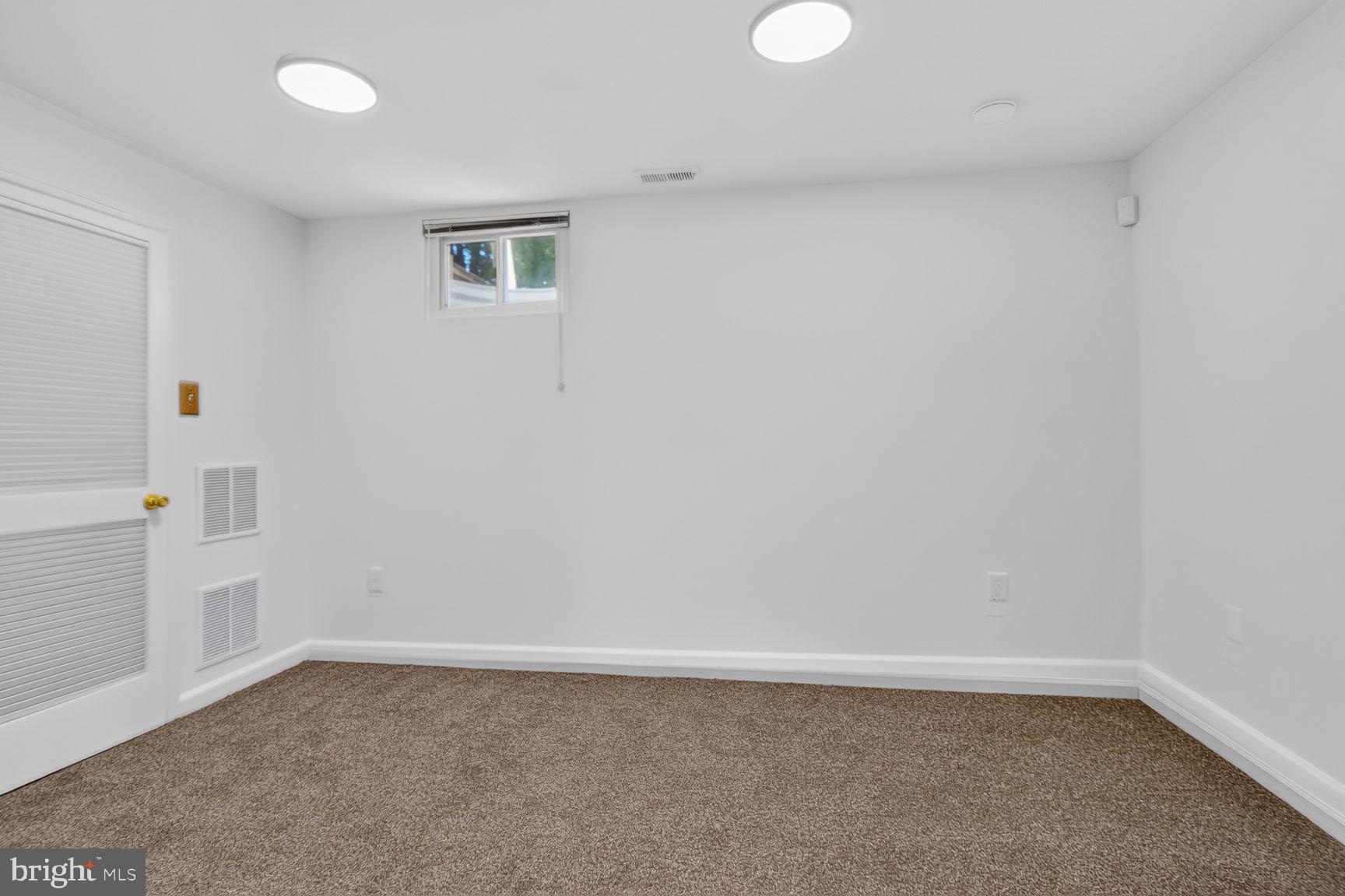 14816 CROSS RIVER COURT