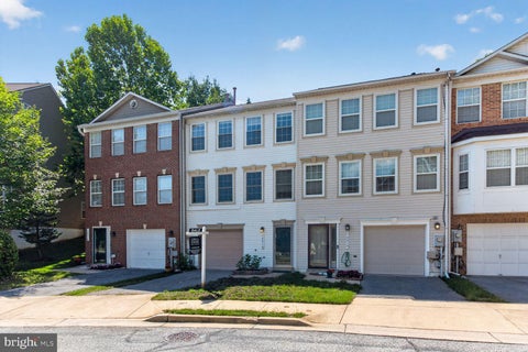 Townhouse For Sale - 14816 Cross River Court<br/> Montgomery County, BURTONSVILLE, MD 20866