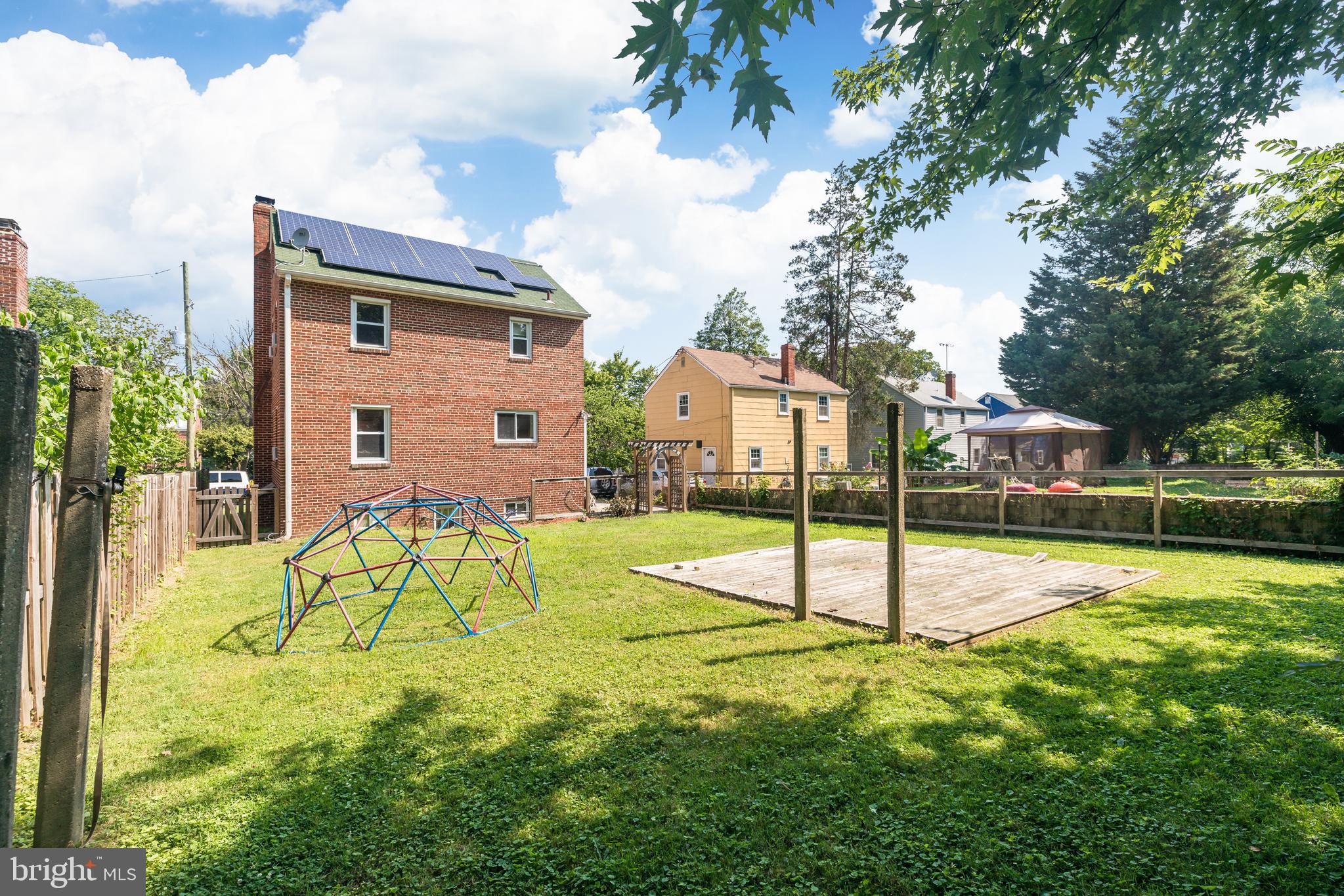 MOUNT RAINIER - Residential