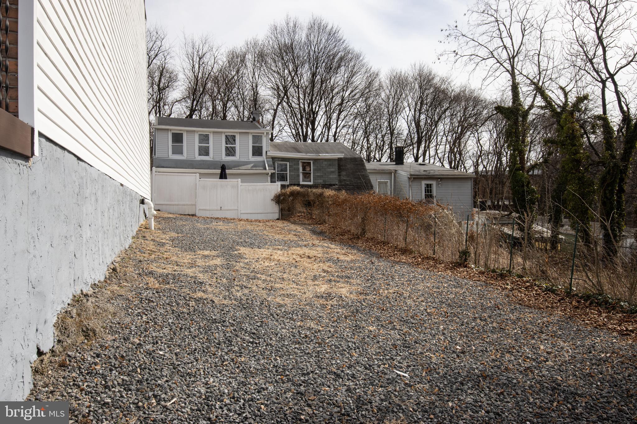 GREENWOOD HILL - Residential Lease