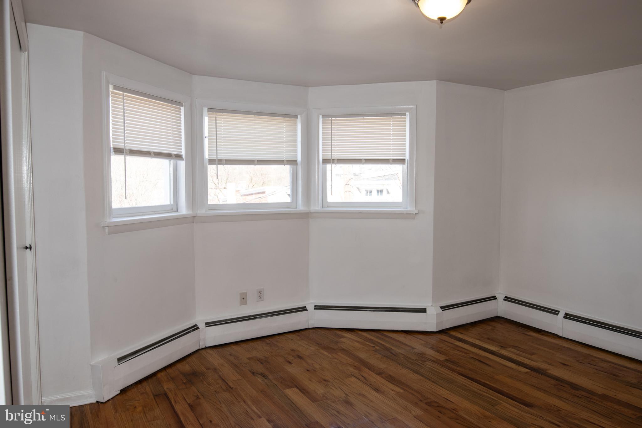 GREENWOOD HILL - Residential Lease