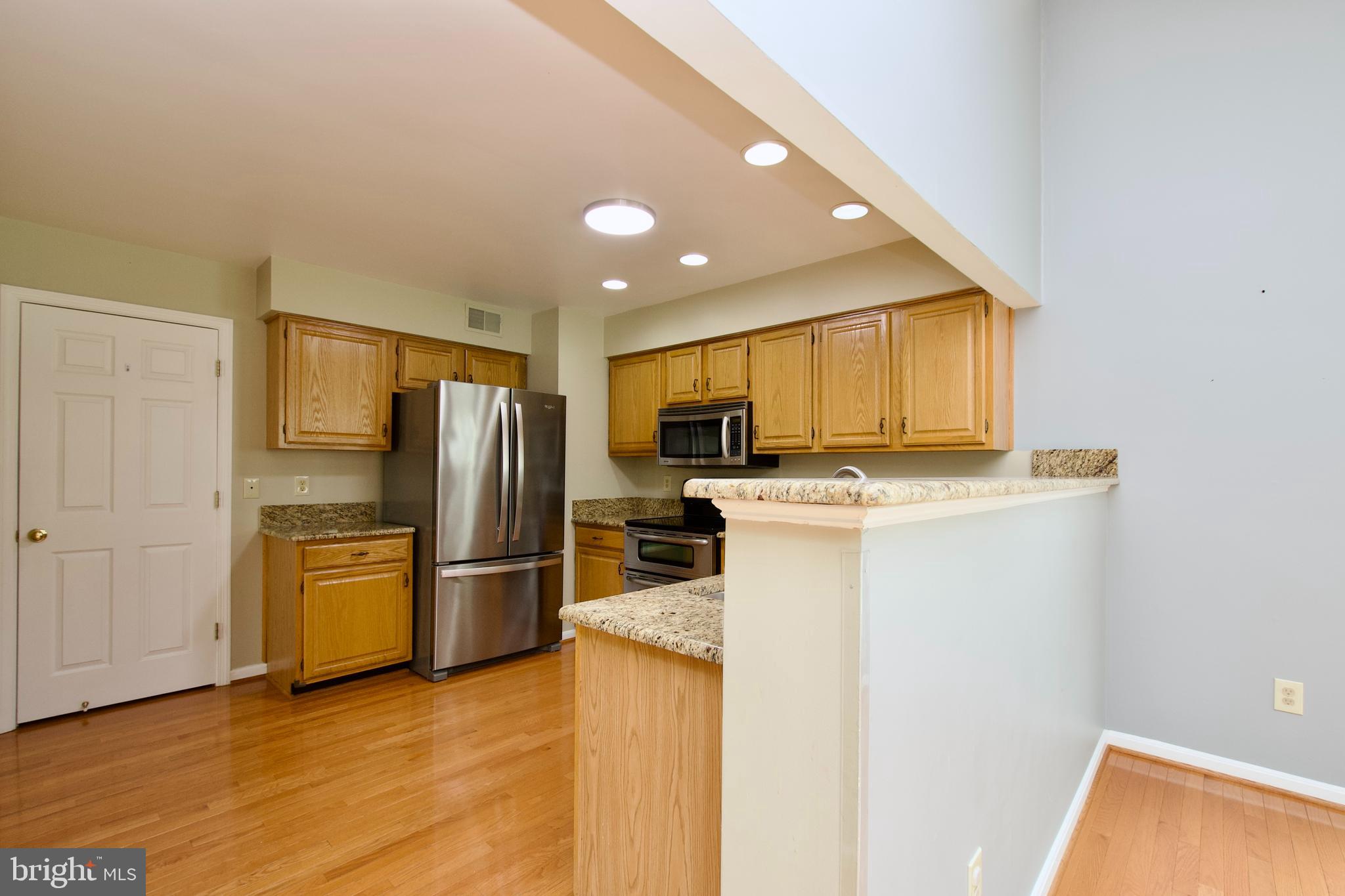 ASHBURN FARM - Residential Lease