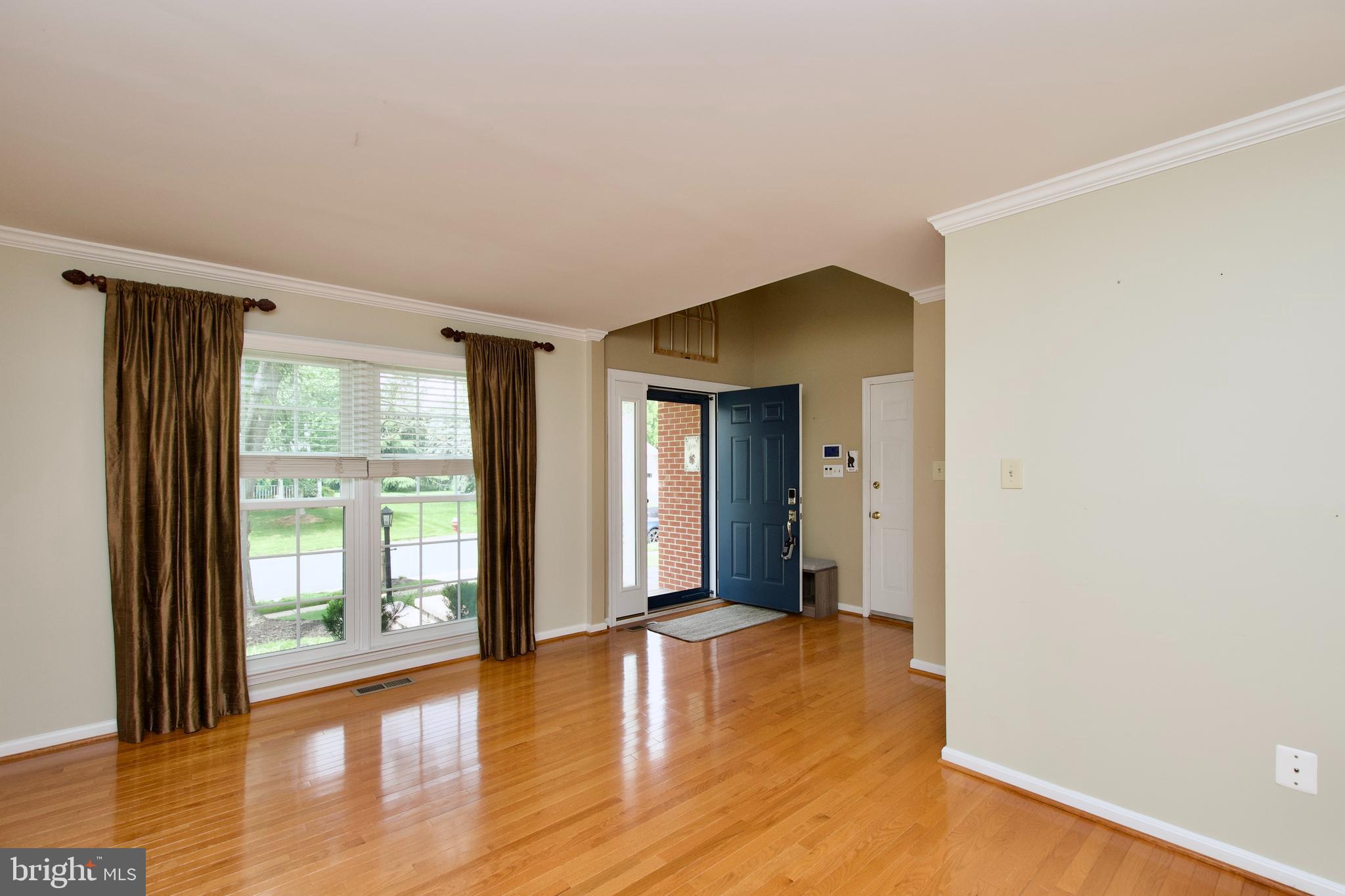 ASHBURN FARM - Residential Lease