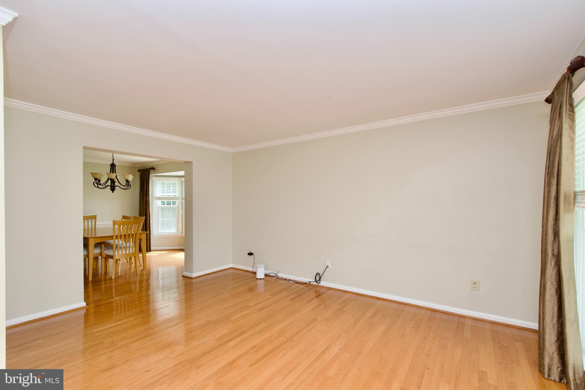 ASHBURN FARM - Residential Lease