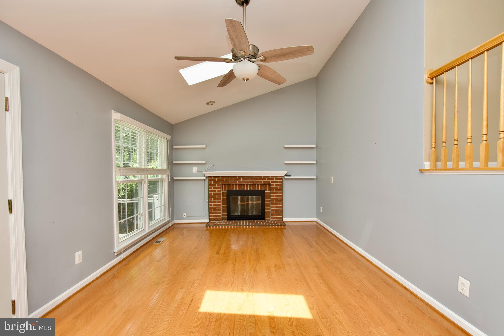 ASHBURN FARM - Residential Lease