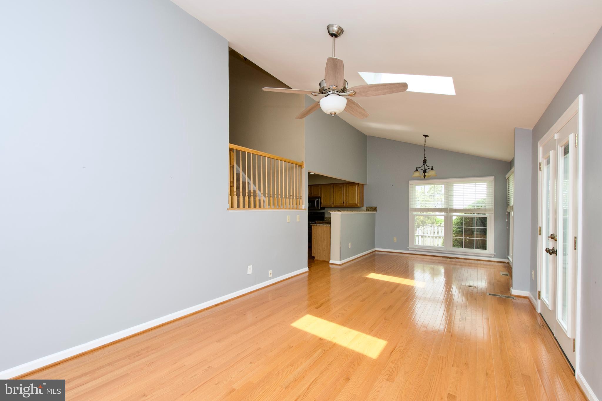 ASHBURN FARM - Residential Lease