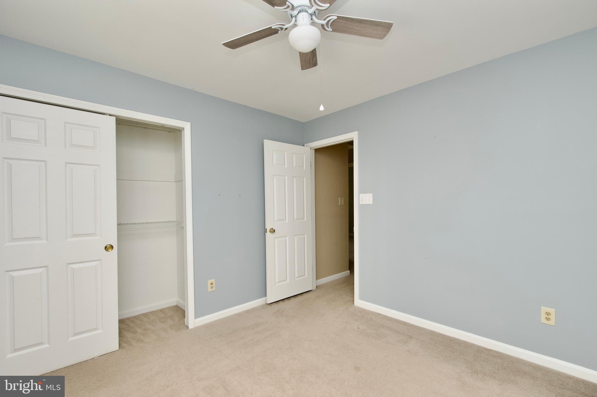 ASHBURN FARM - Residential Lease