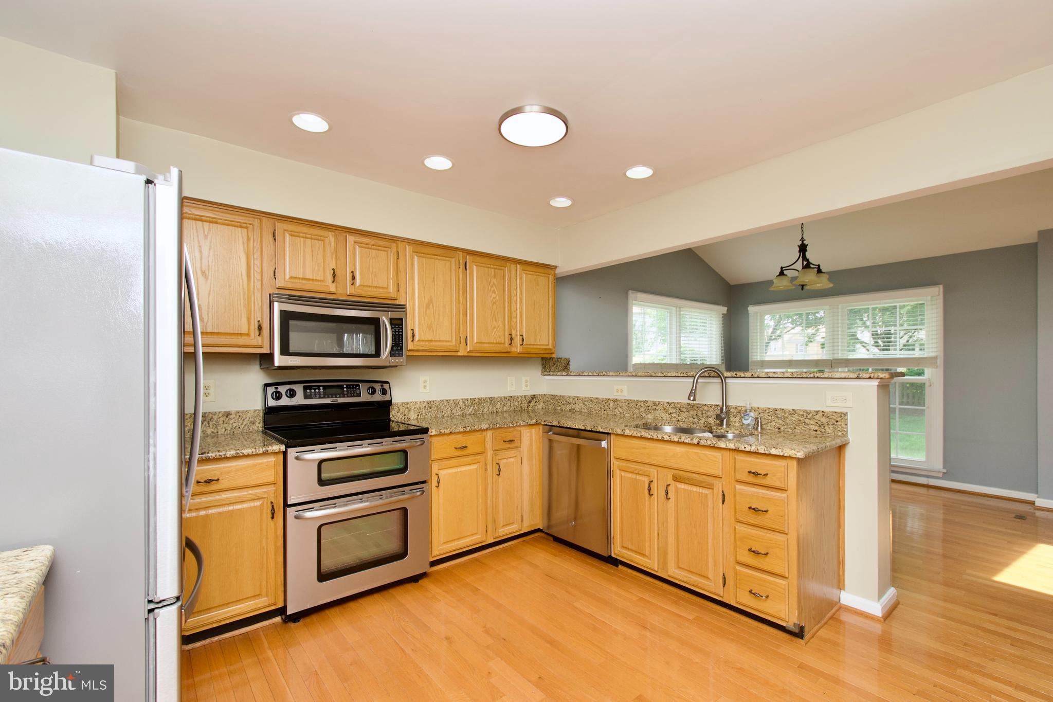 ASHBURN FARM - Residential Lease