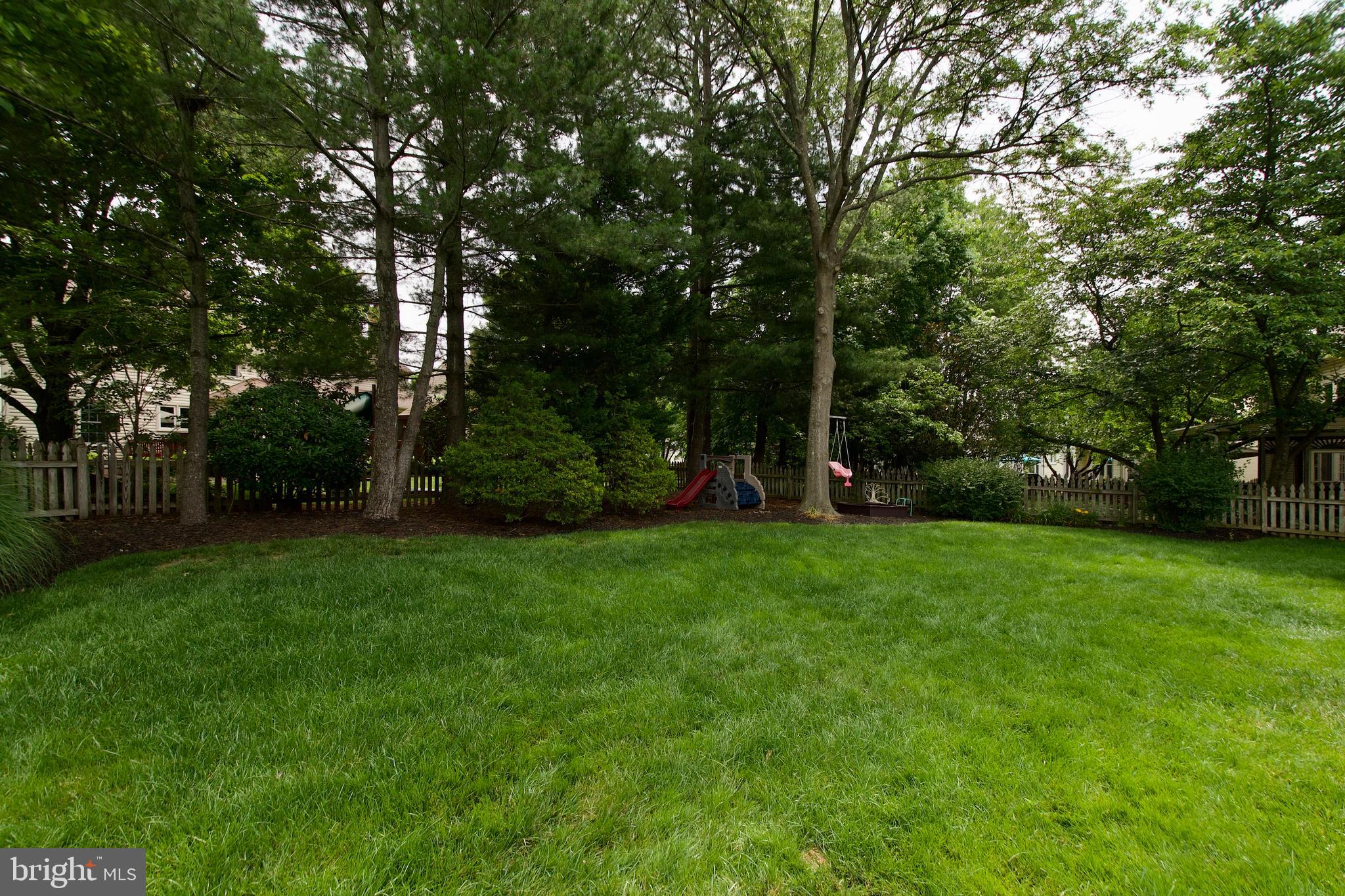 ASHBURN FARM - Residential Lease