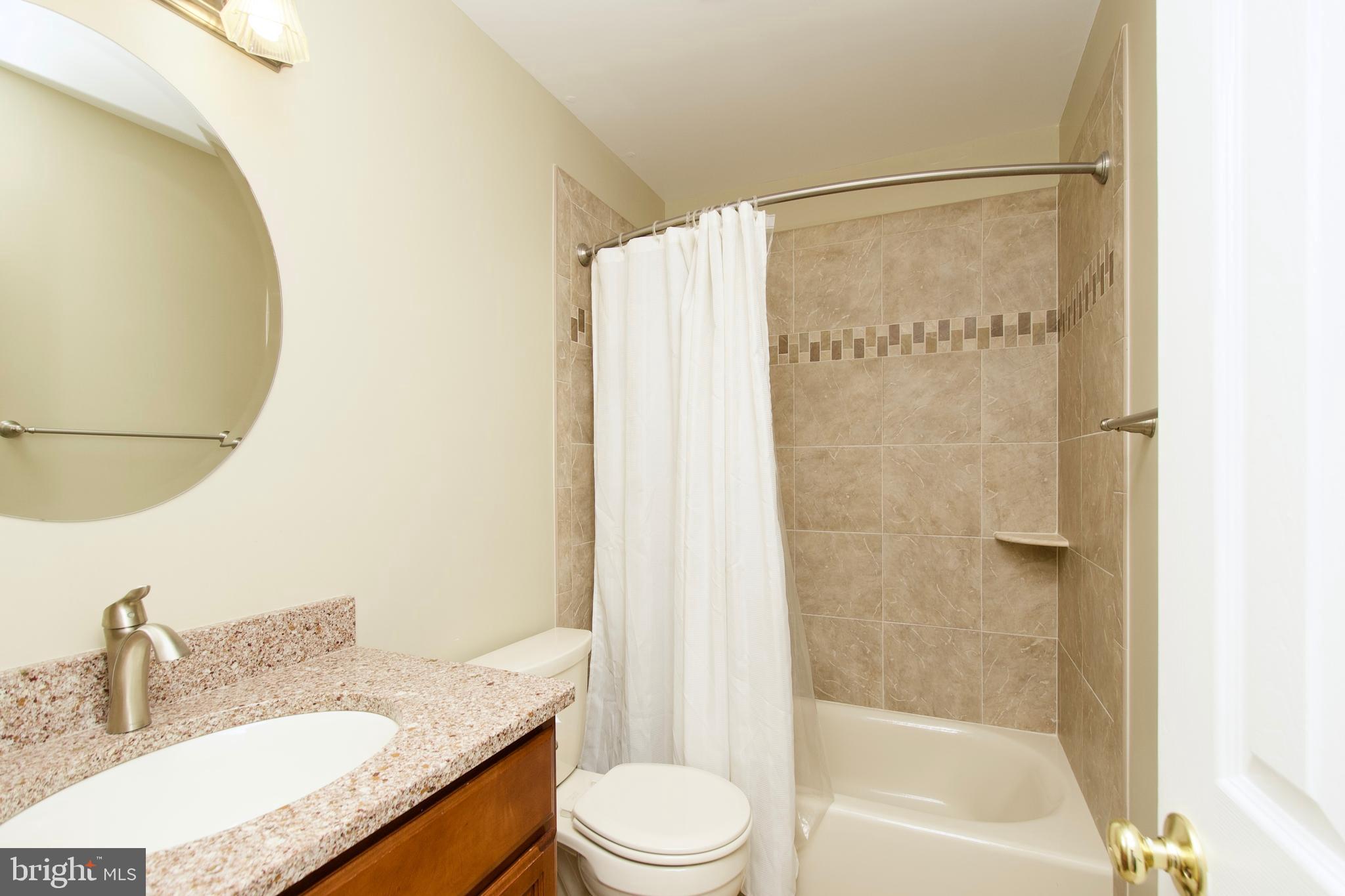 ASHBURN FARM - Residential Lease