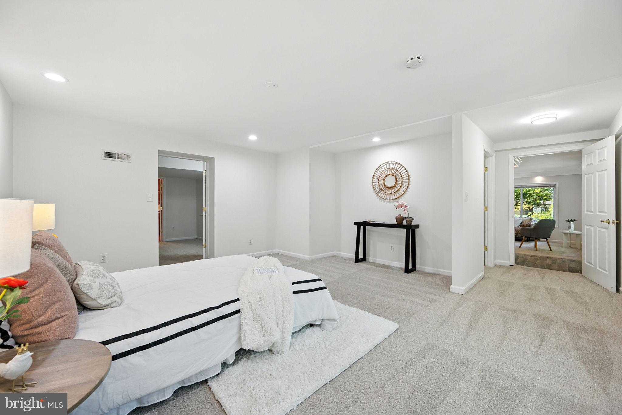 EAST GATE OF POTOMAC - Residential