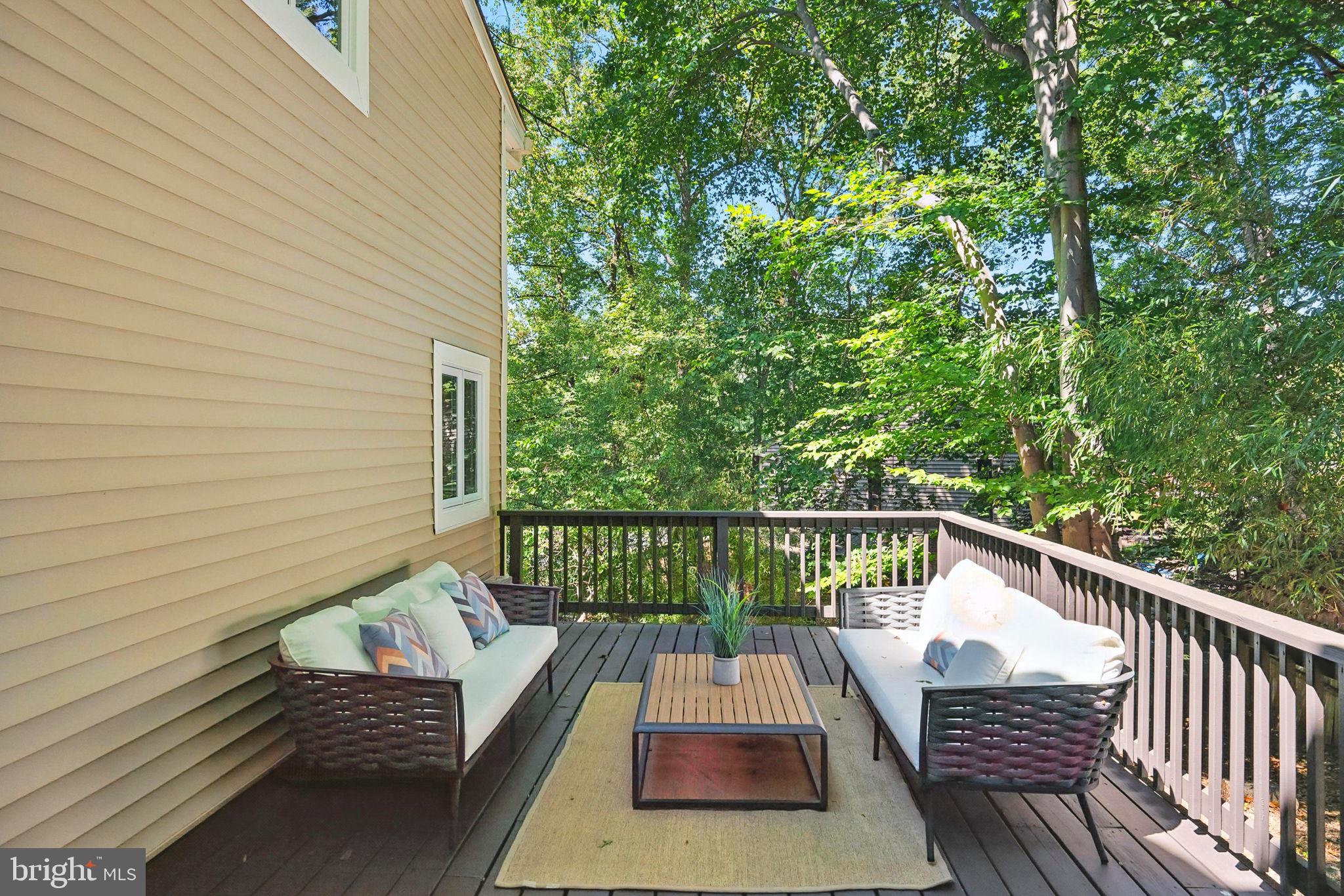 EAST GATE OF POTOMAC - Residential