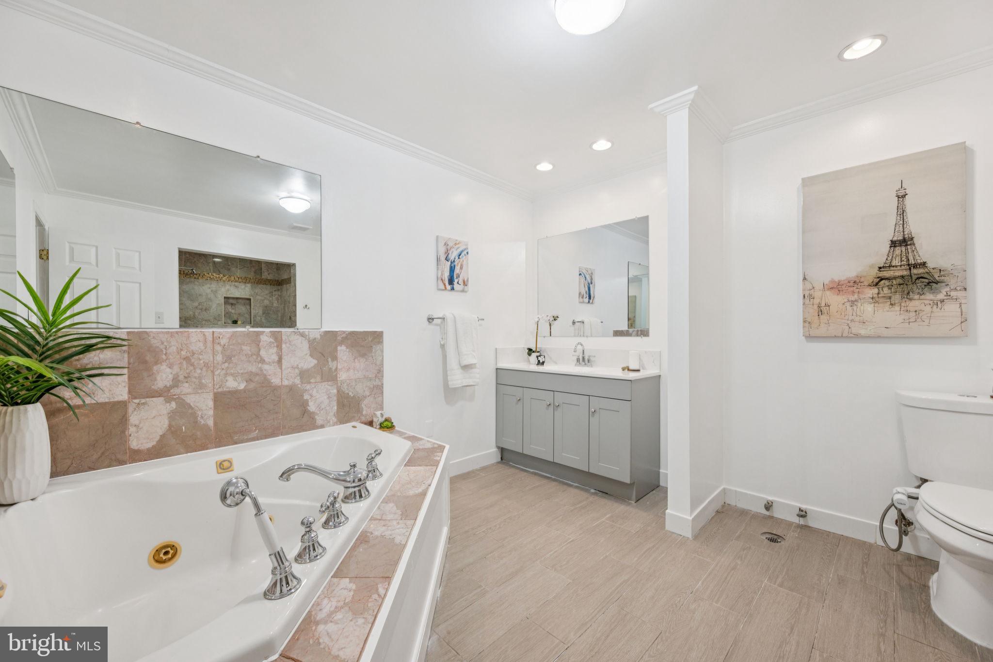 EAST GATE OF POTOMAC - Residential