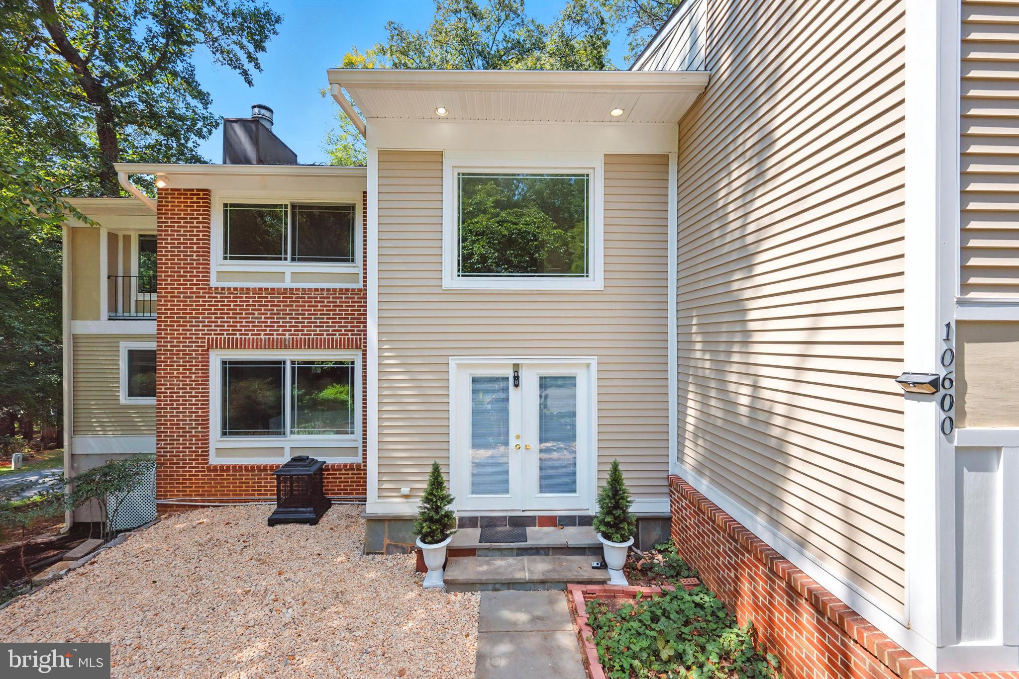 EAST GATE OF POTOMAC - Residential