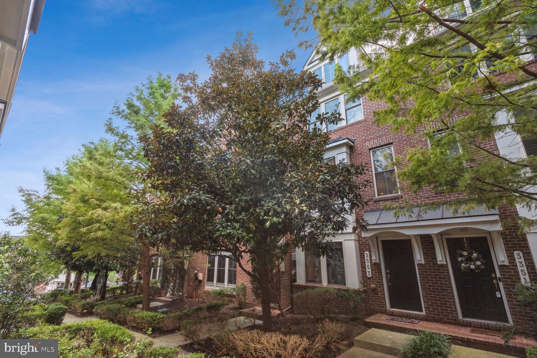 SHIRLINGTON CREST - Residential