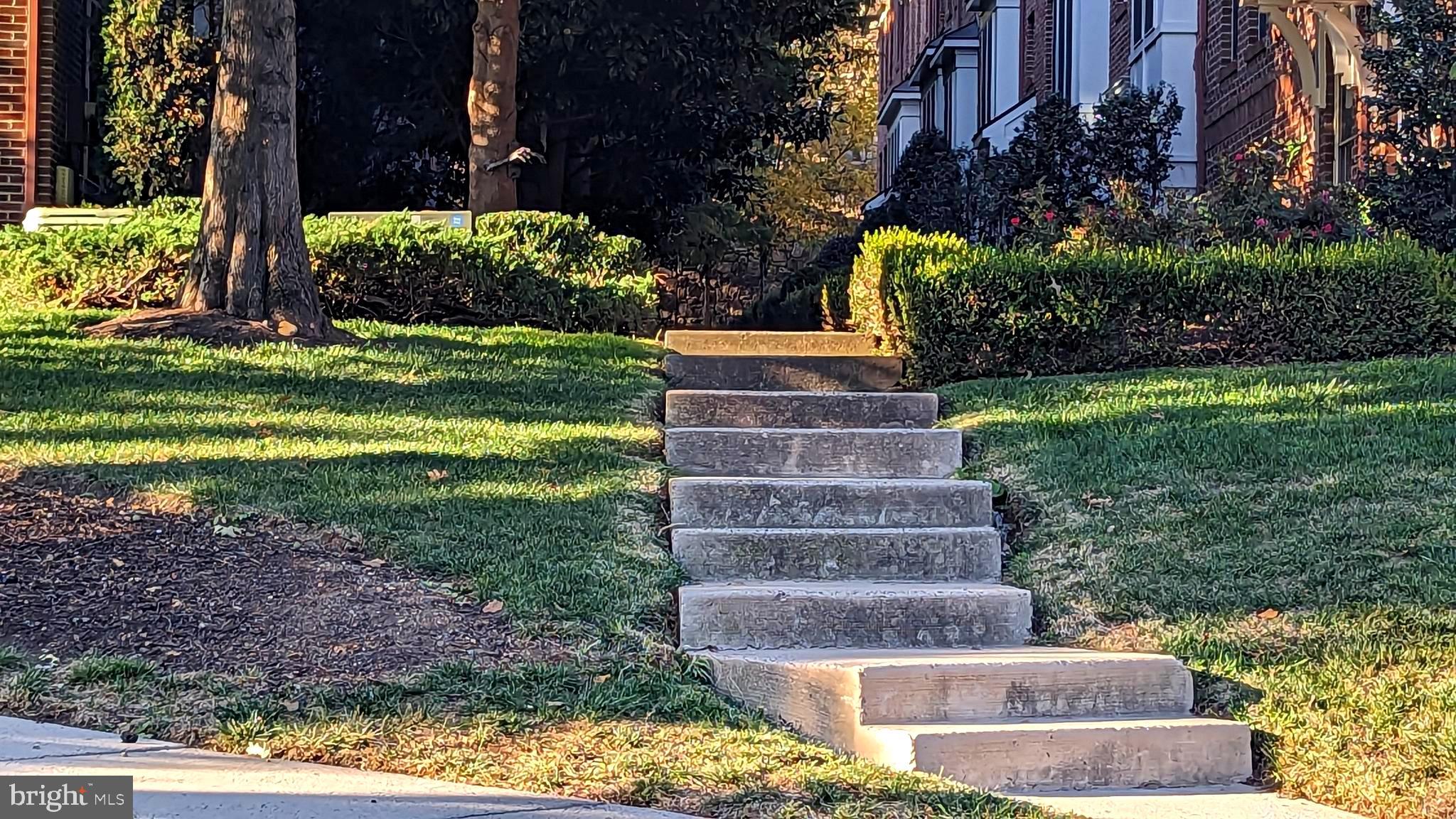 SHIRLINGTON CREST - Residential