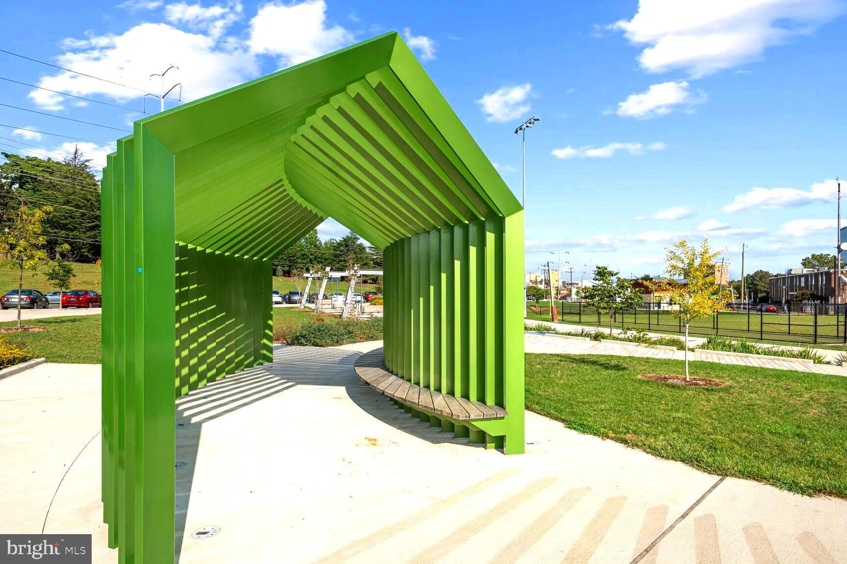 SHIRLINGTON CREST - Residential