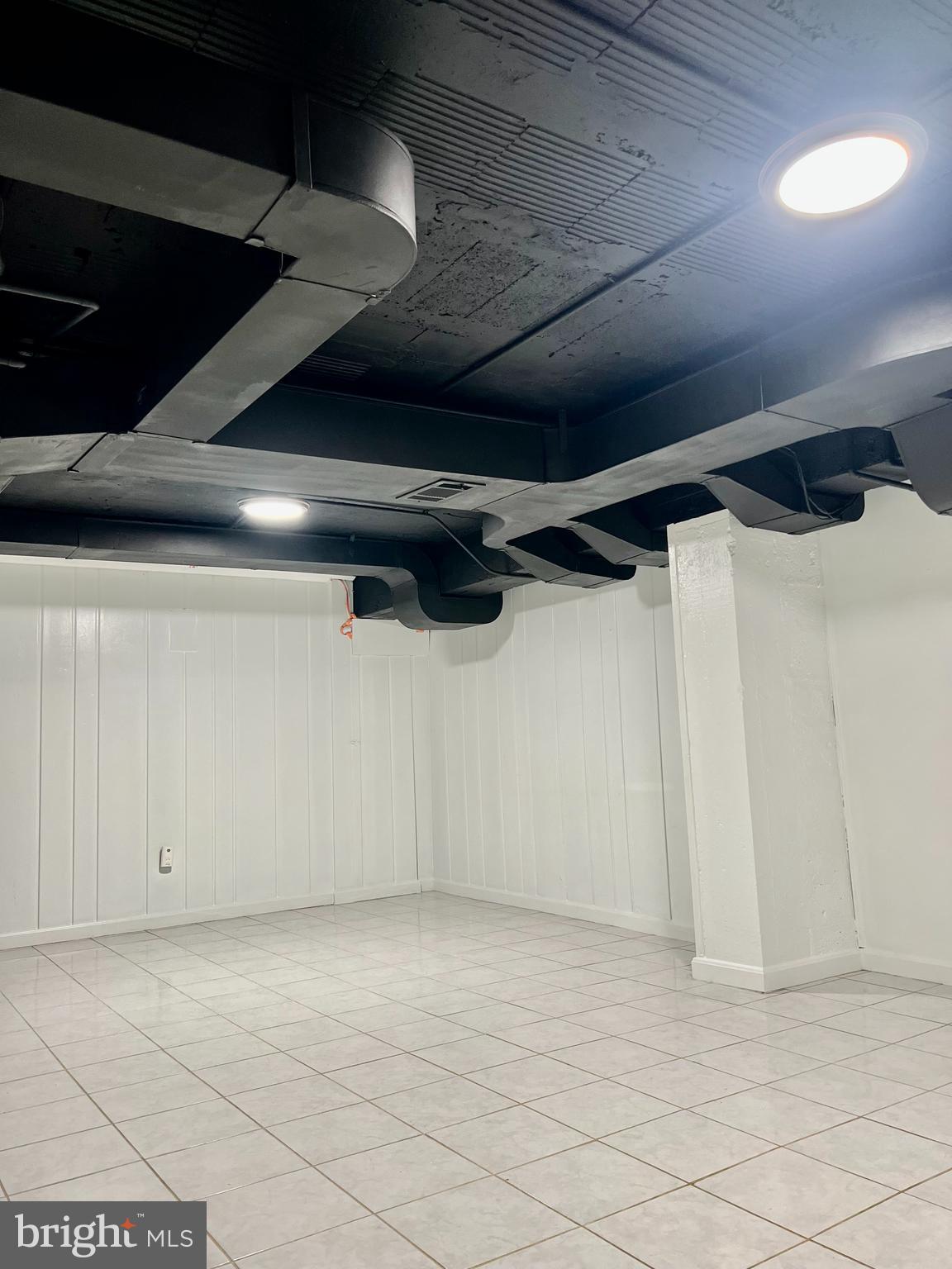 INDIAN SPRING VIEW - Residential Lease