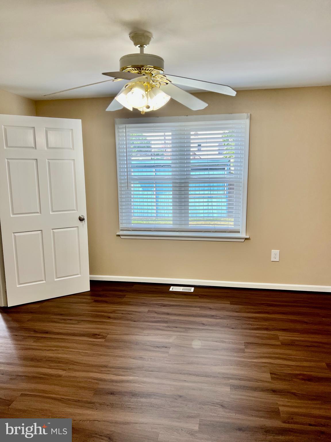 INDIAN SPRING VIEW - Residential Lease