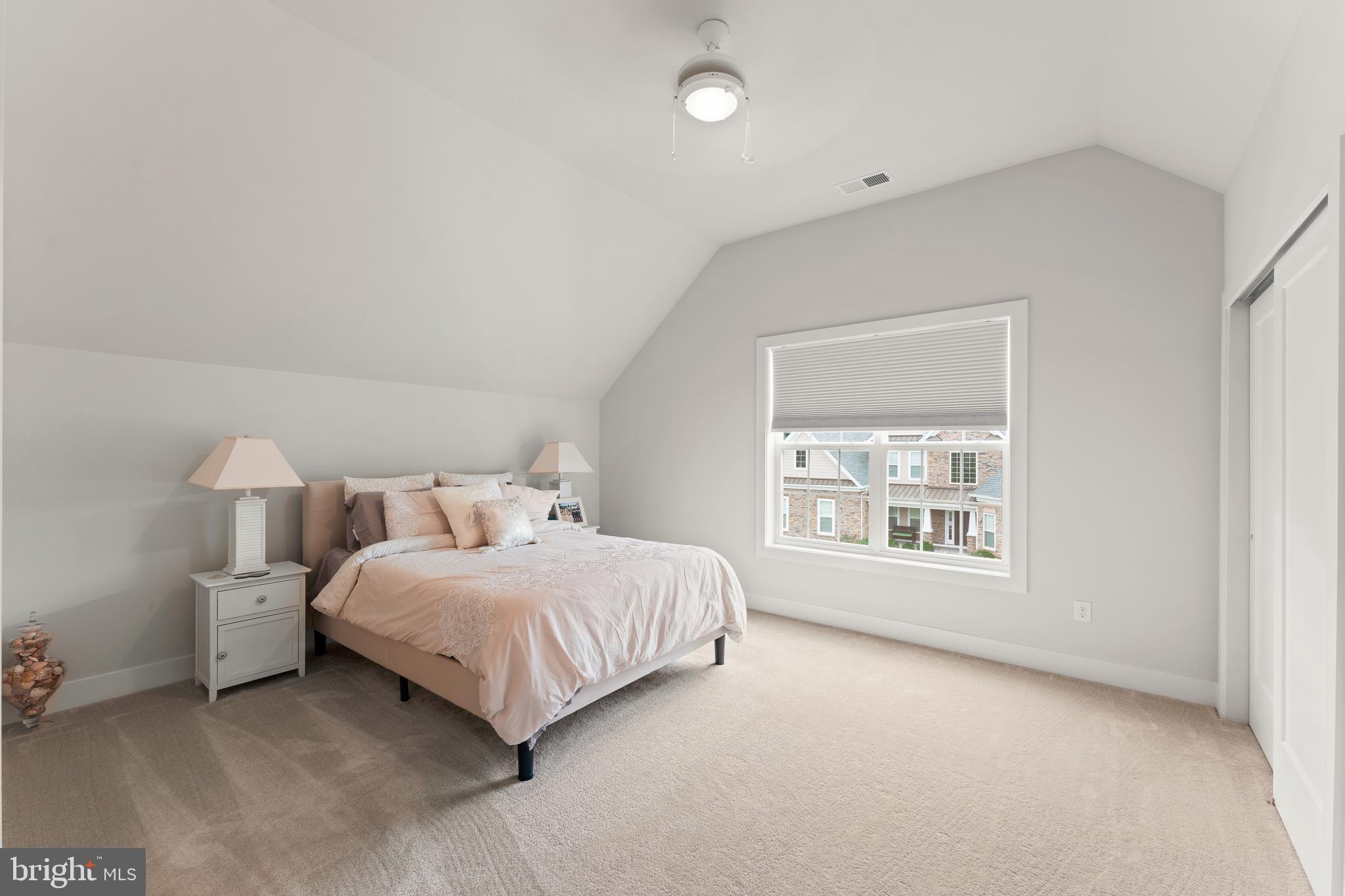 HUNTINGDON VALLEY - Residential