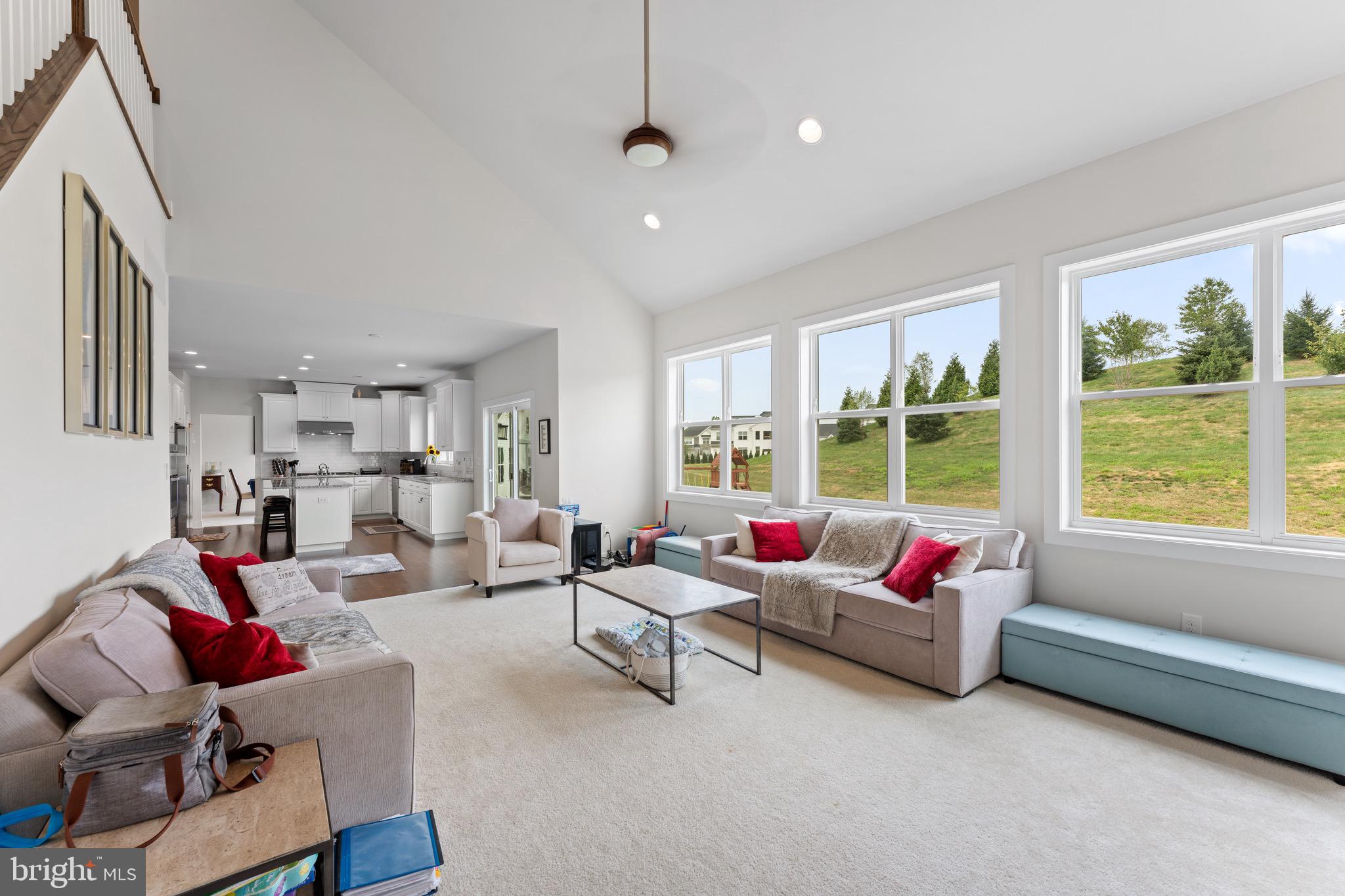 HUNTINGDON VALLEY - Residential