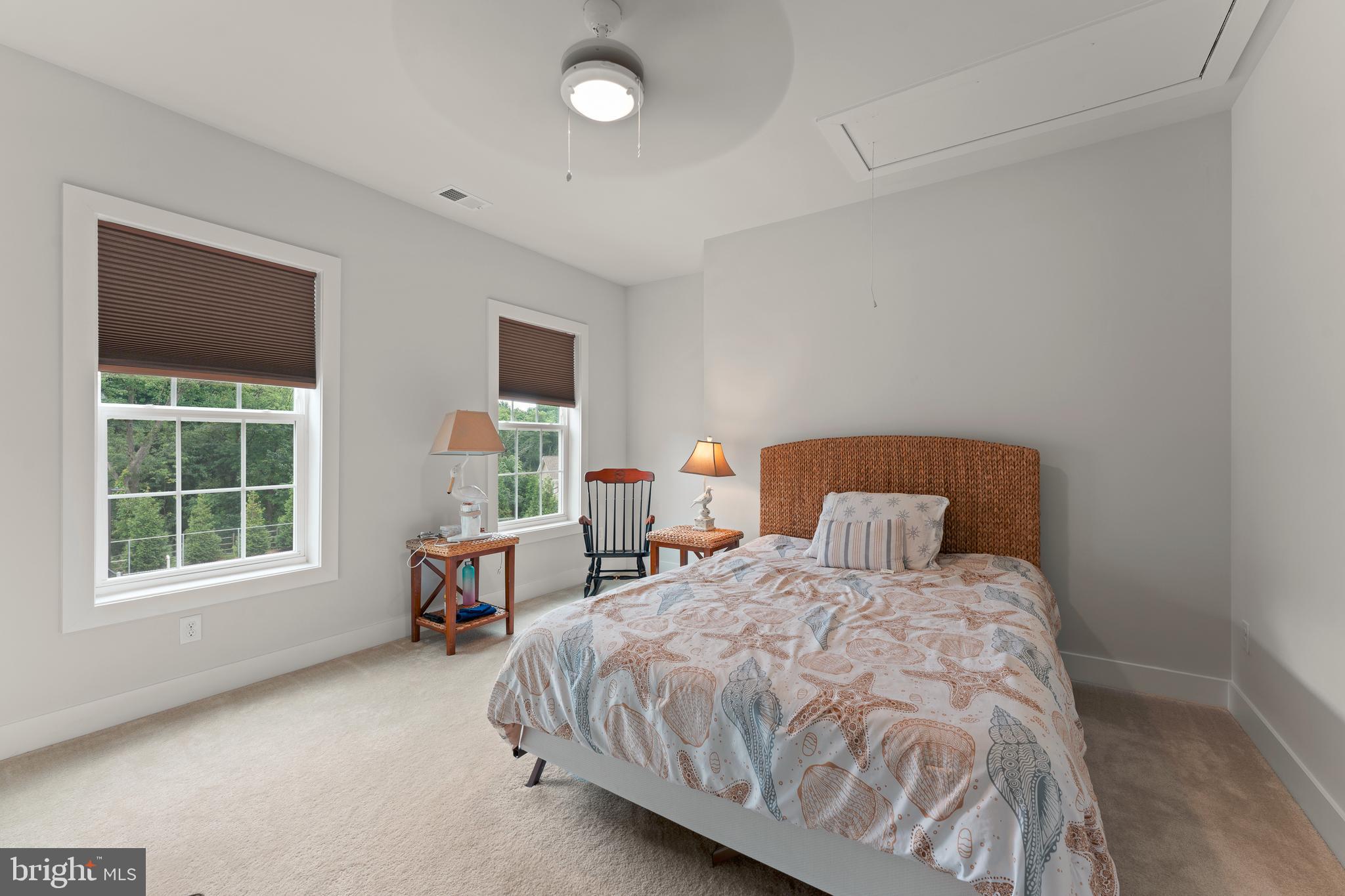 HUNTINGDON VALLEY - Residential