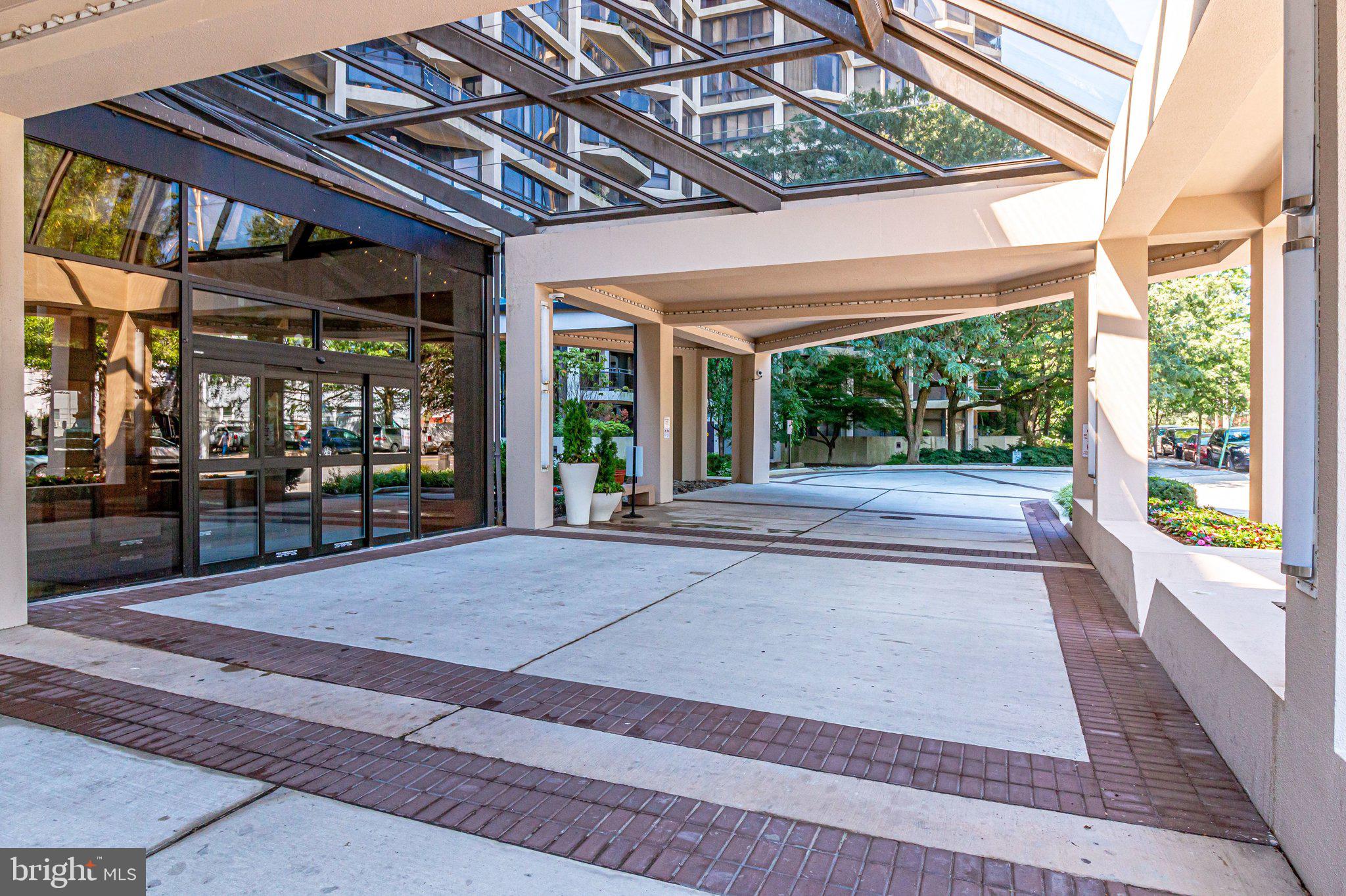 1530 KEY BOULEVARD 219