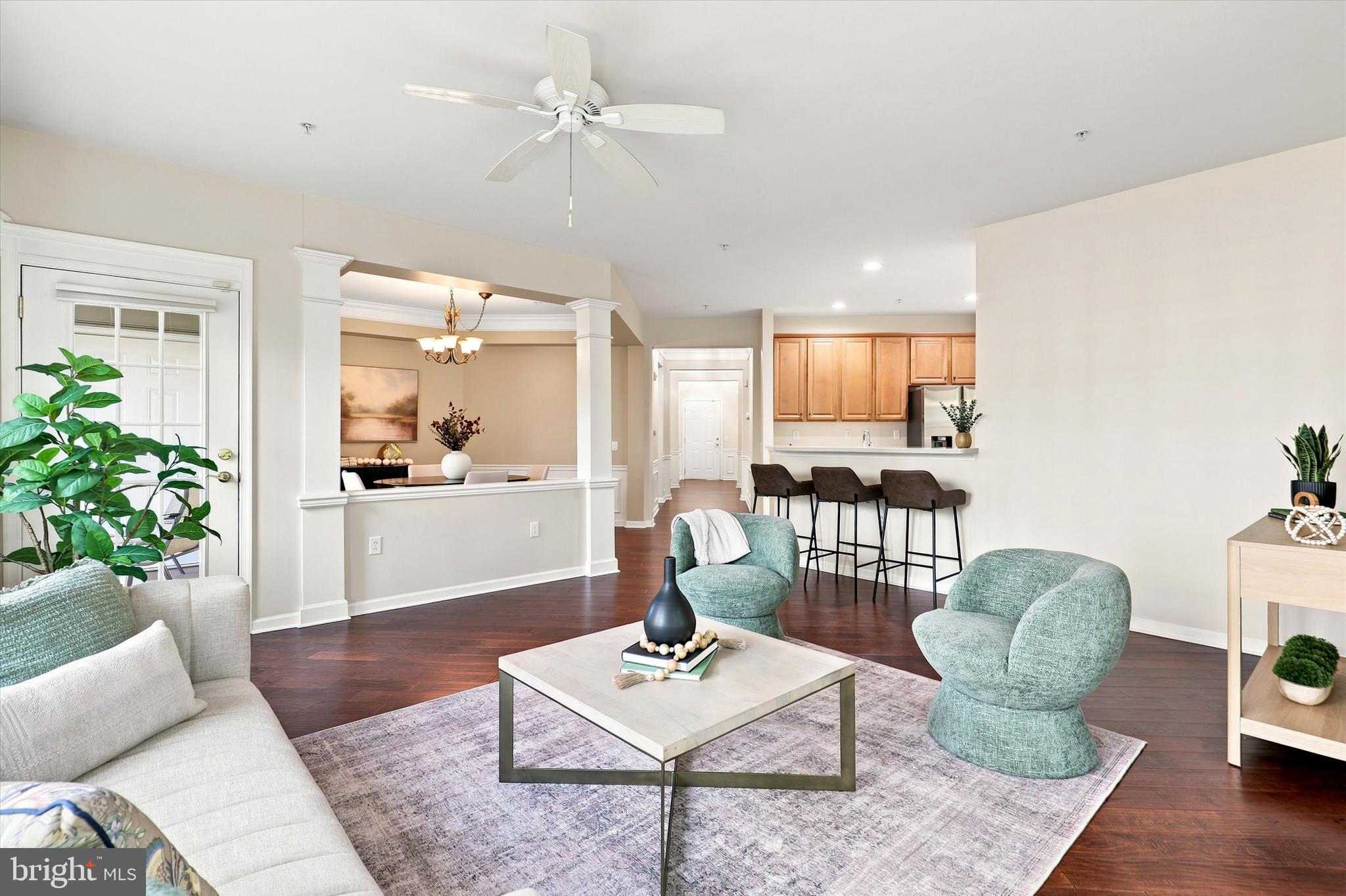 6102 LILAC COURT