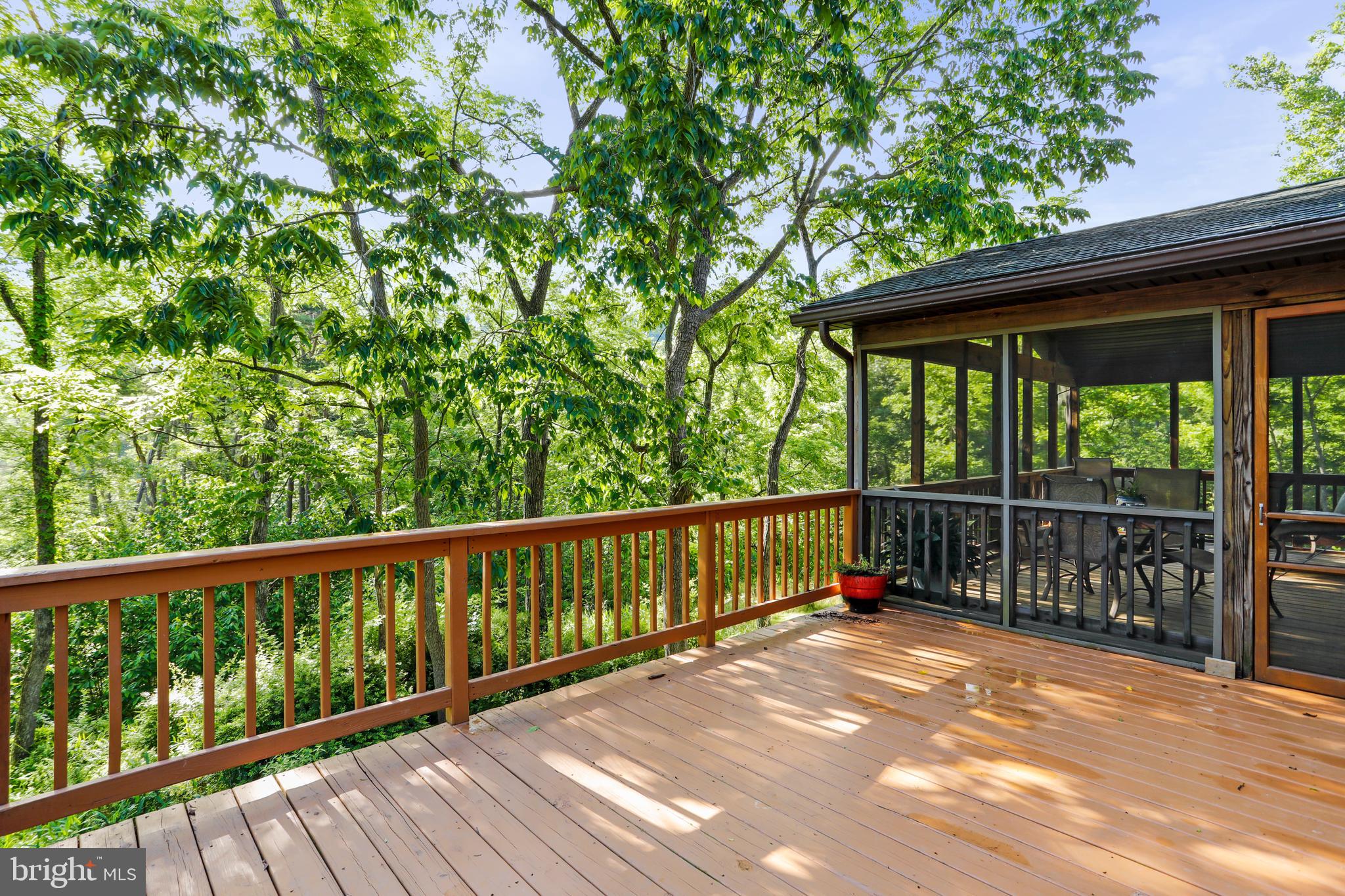 RIVER RIDGE - Residential