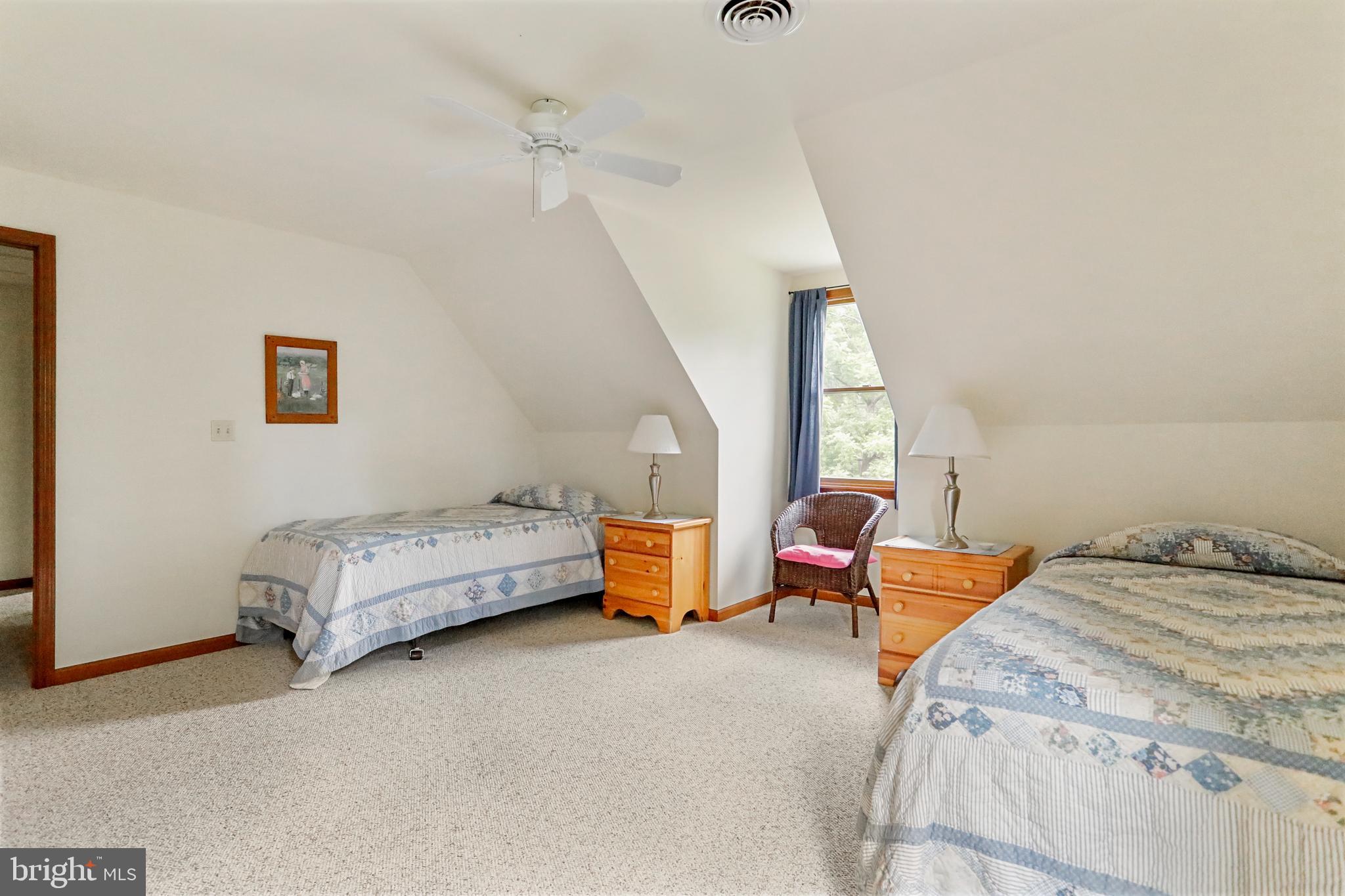 RIVER RIDGE - Residential