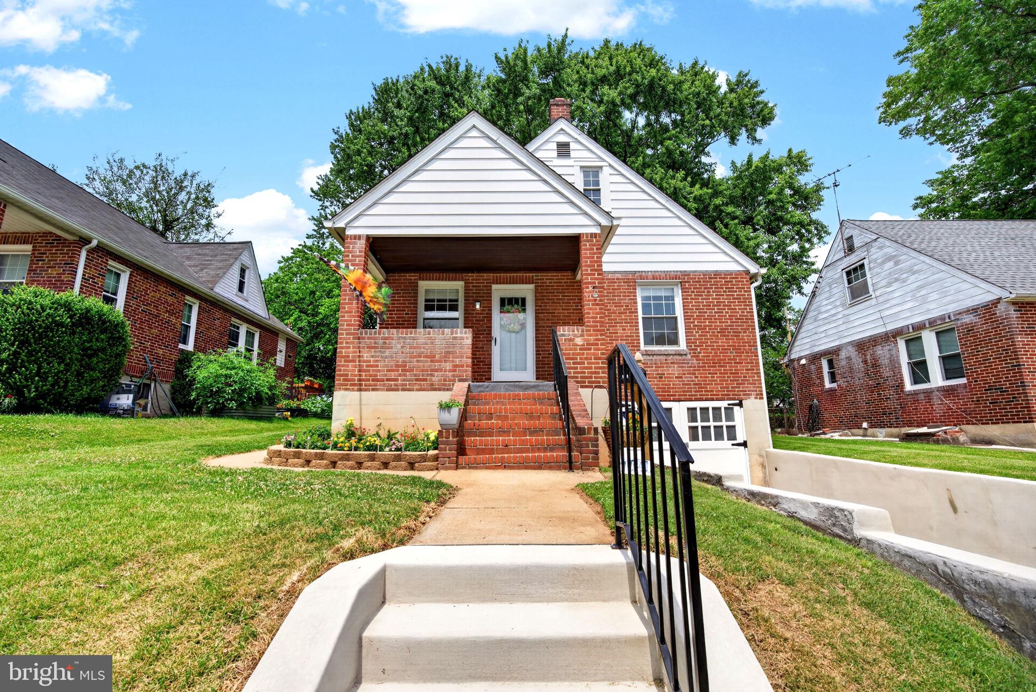 104 W ELM AVENUE