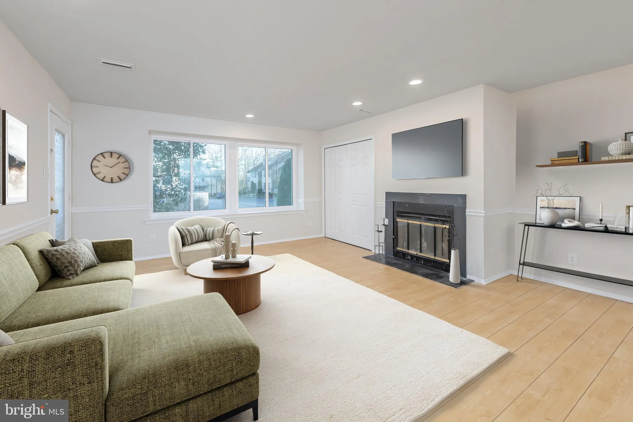 Cherry Hill, New Jersey 08003, United States, 2 Bedrooms Bedrooms, ,2 BathroomsBathrooms,Residential,Active,250473